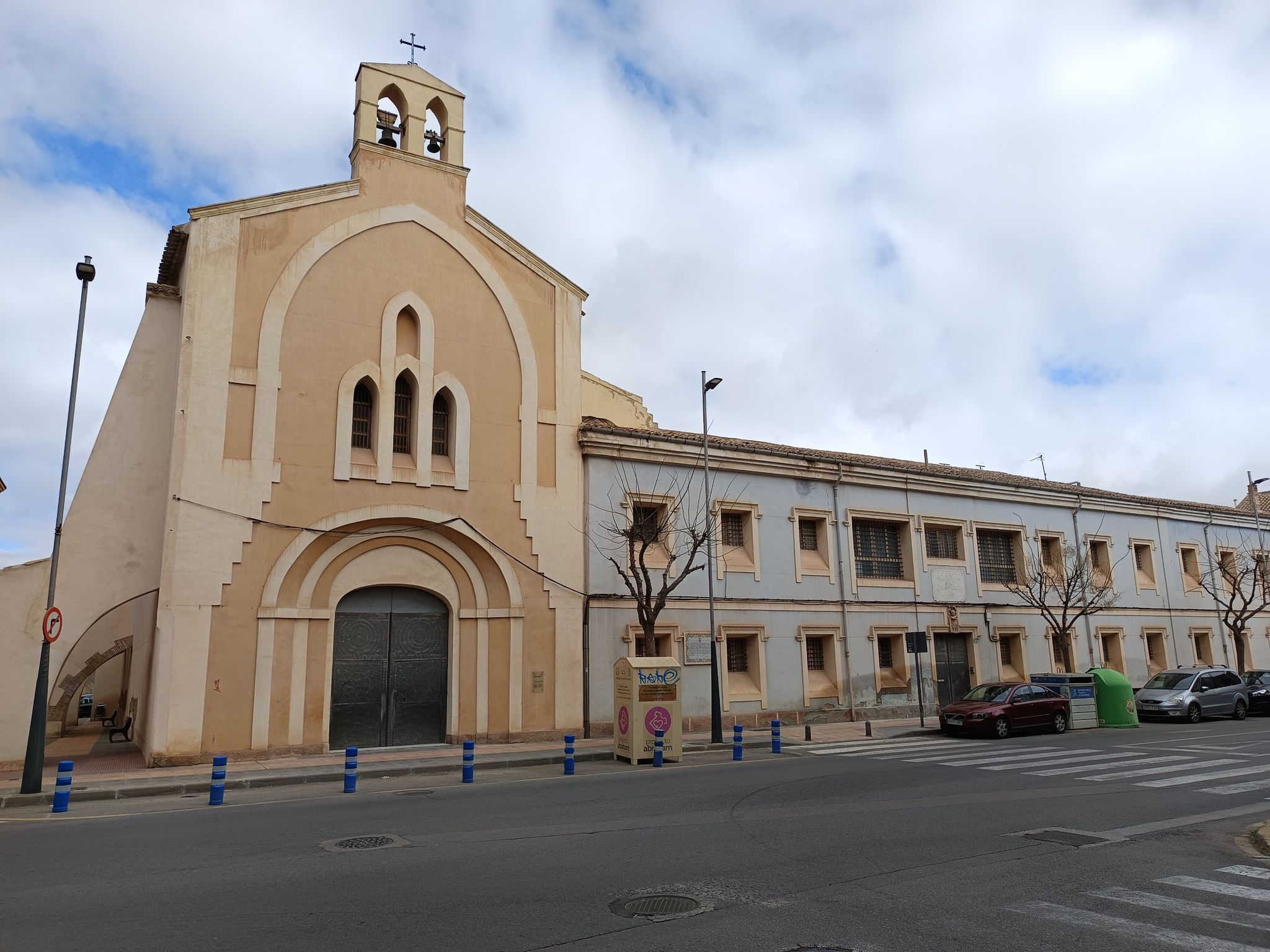 Convento E Iglesia E las Monjas
