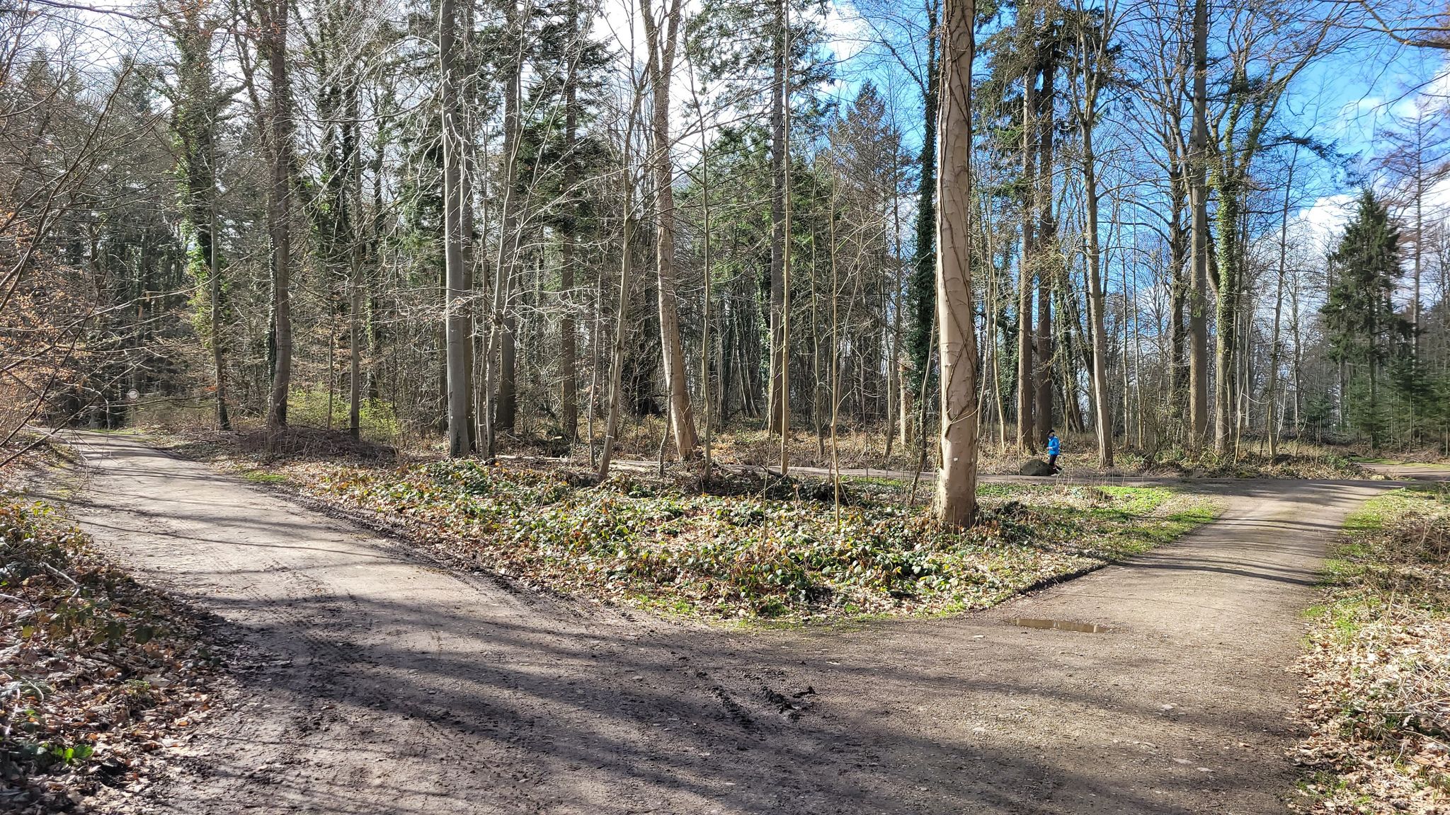 jede Runde um dieses Dreieck entspricht 100 m
