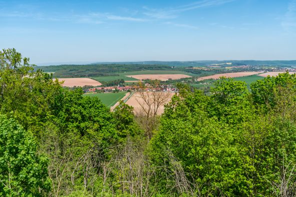 Blick von der Burgterasse auf Beuren