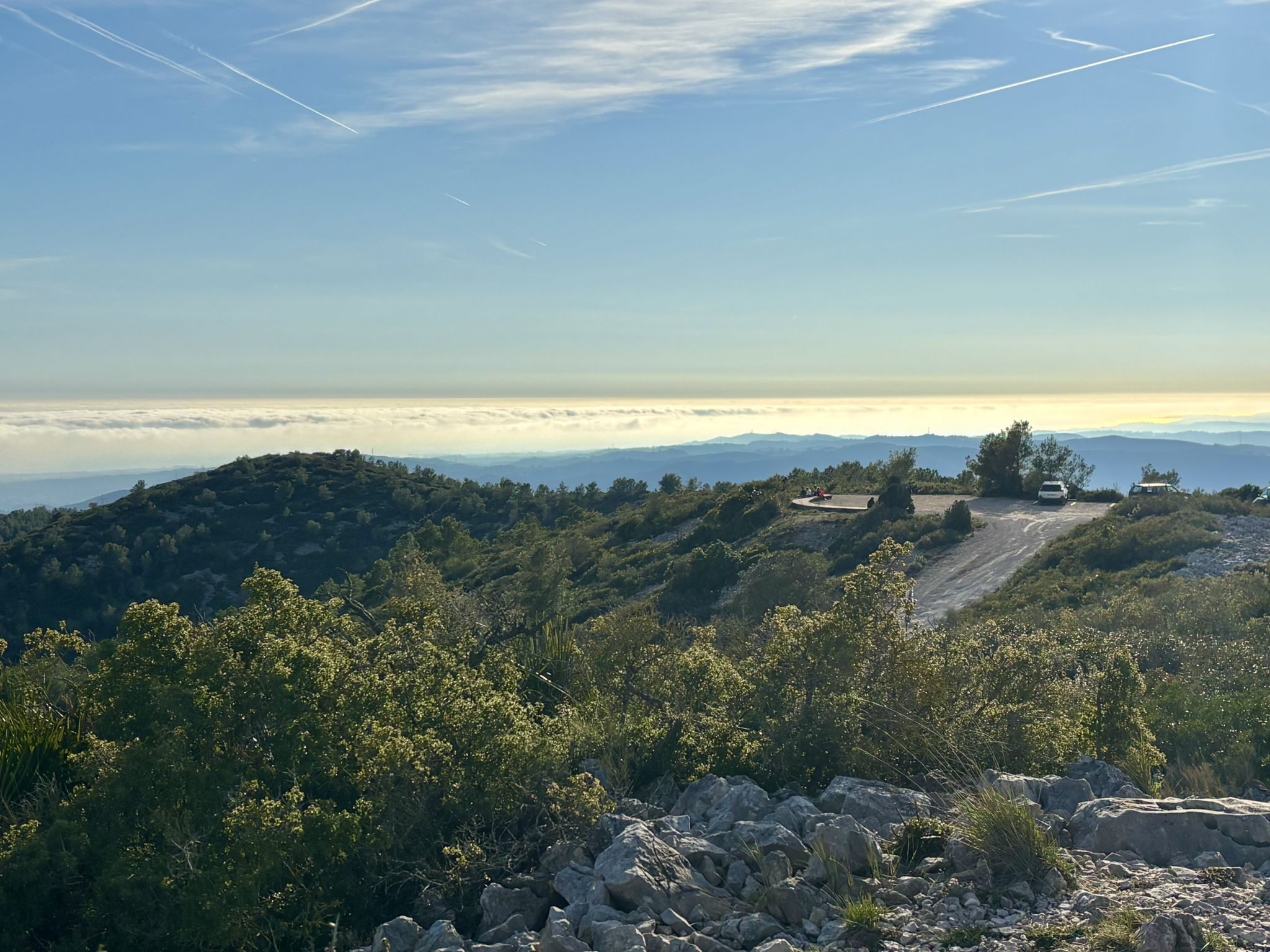 Mer de nuages au-dessus de la Méditerranée