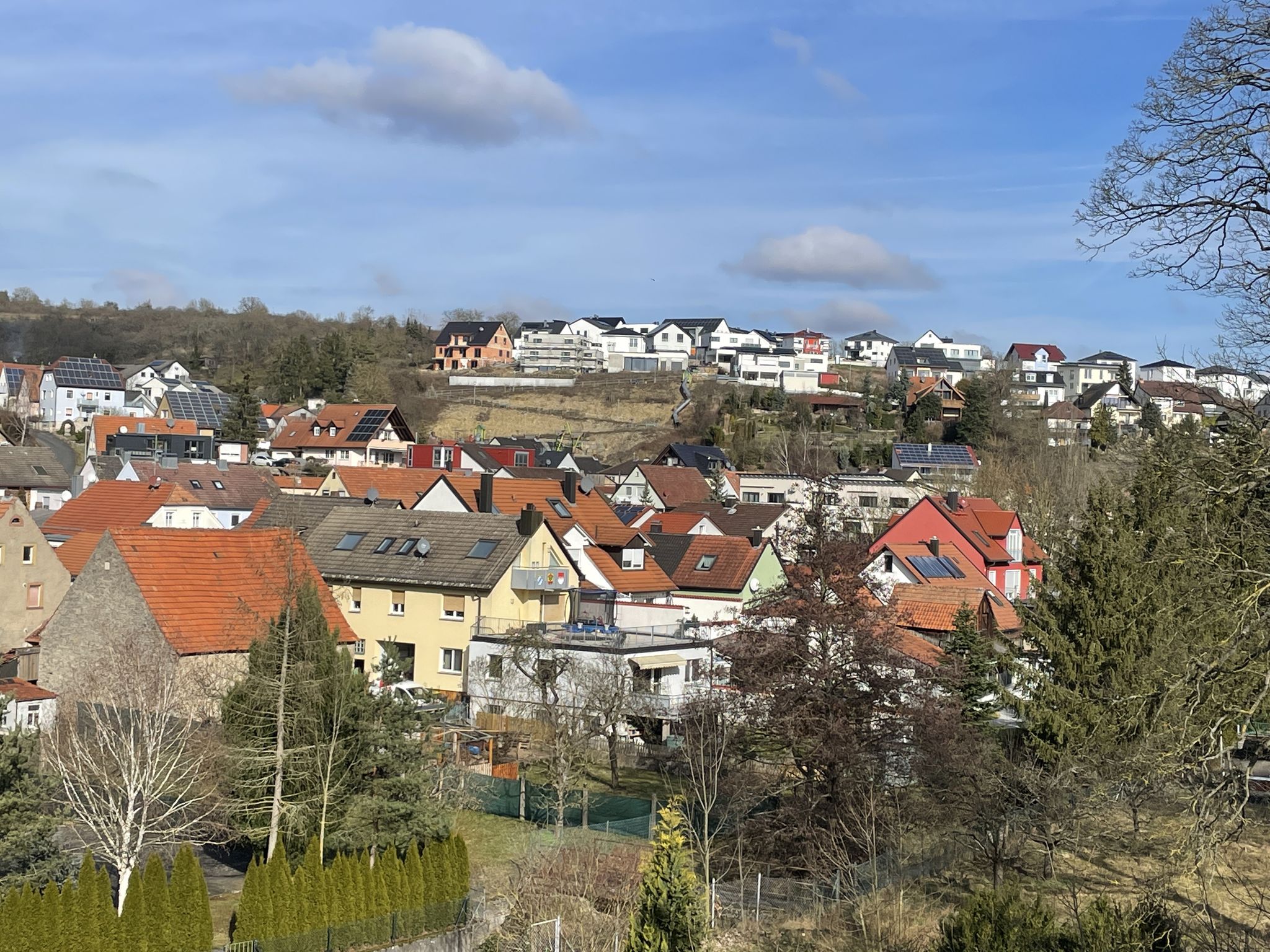 Blick auf Riesenrutsche (vom Schloß Grumbach aus)