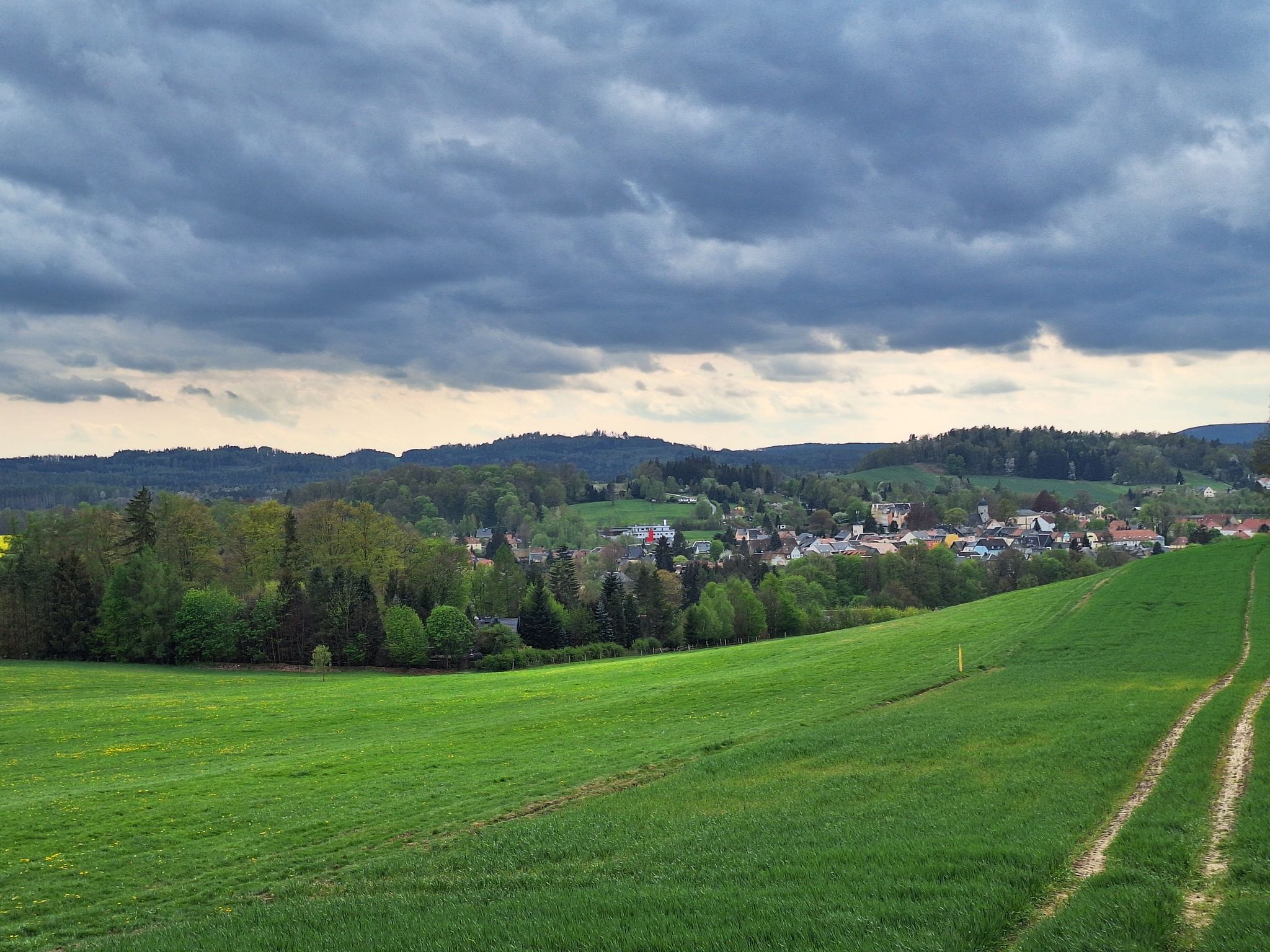 Da unten liegt unser Ziel: Neusalza-Spremberg