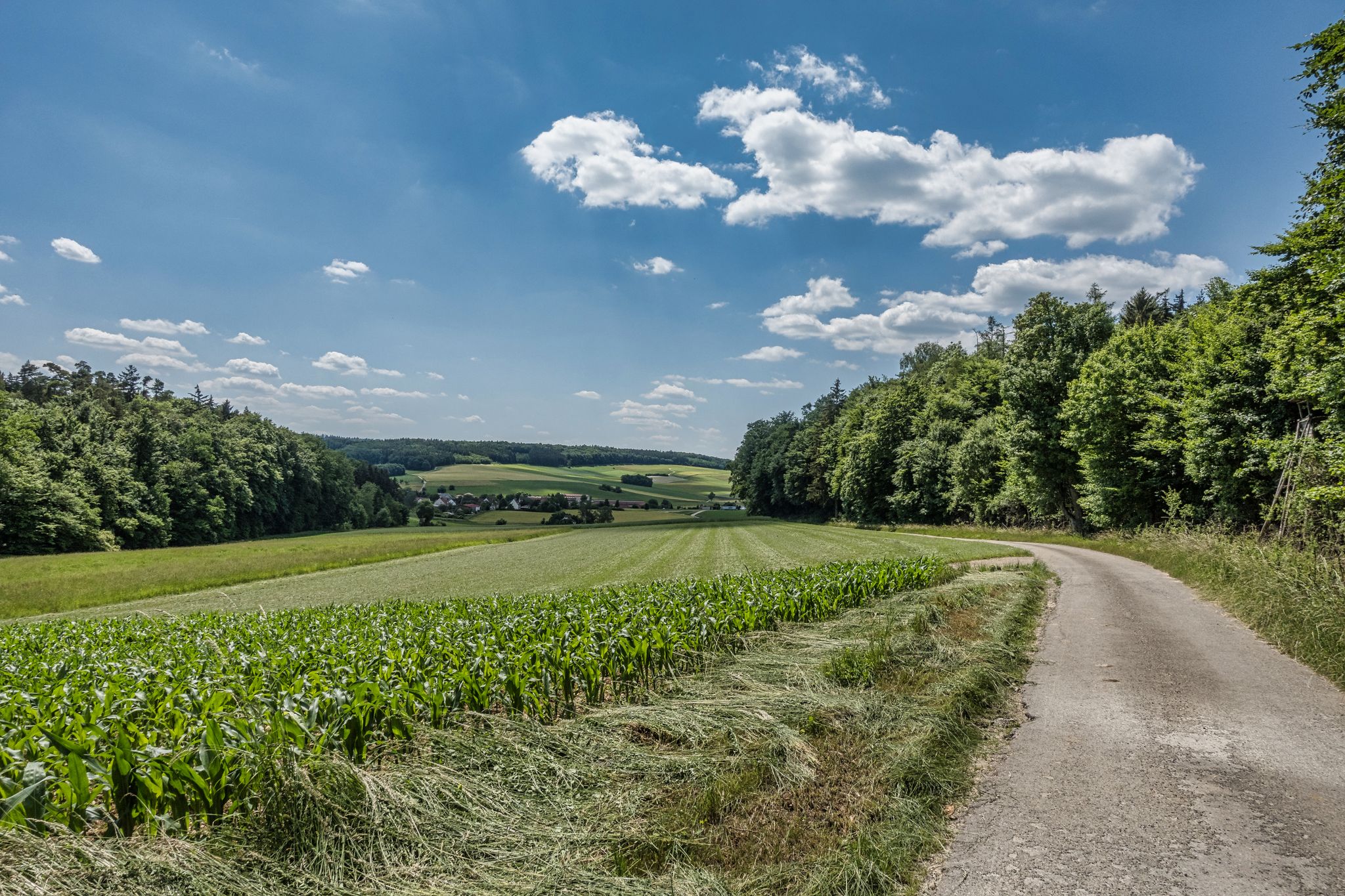 Hinab nach Oppertshofen