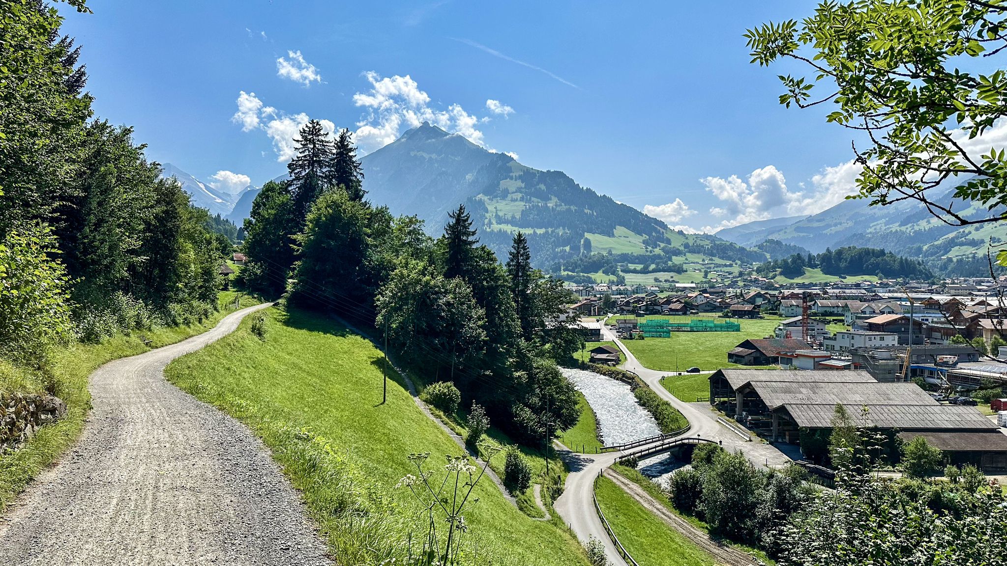 ...oberhalb Frutigen...