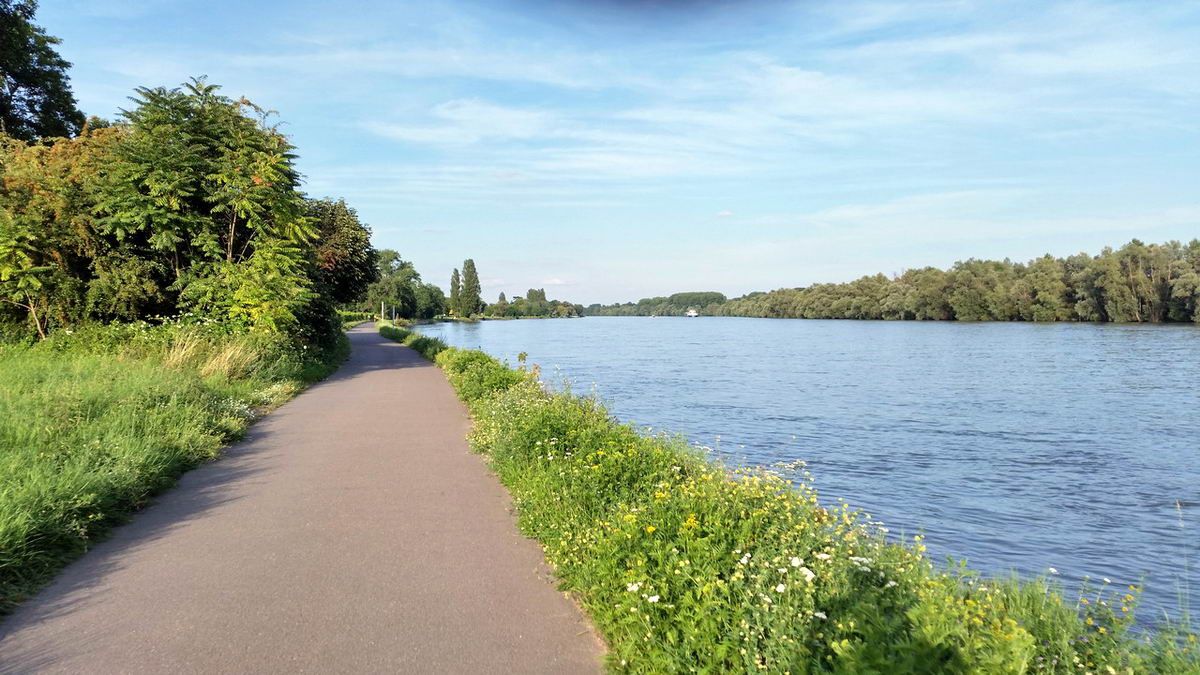 Rheinufer, Wiesbaden