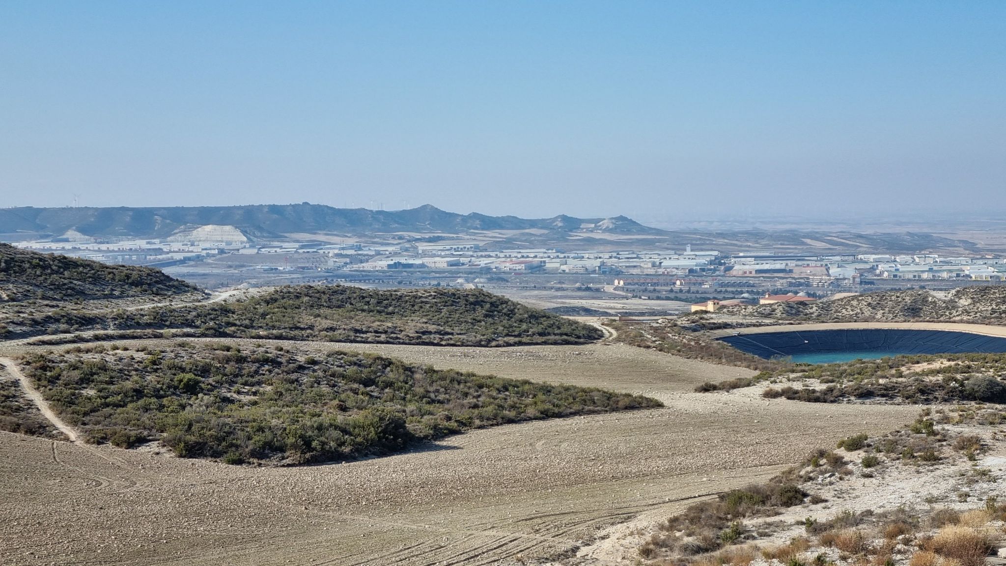 Vistas al Polígono Centrovía desde Senda de los Cazadores