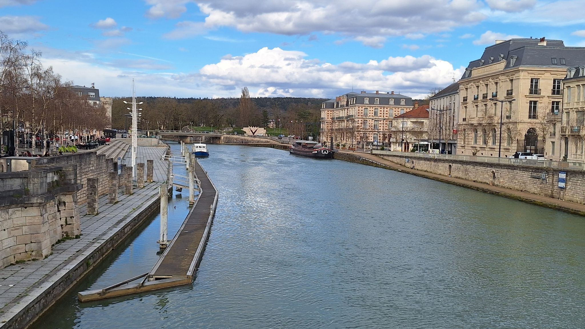 Zicht op Quai de Londres