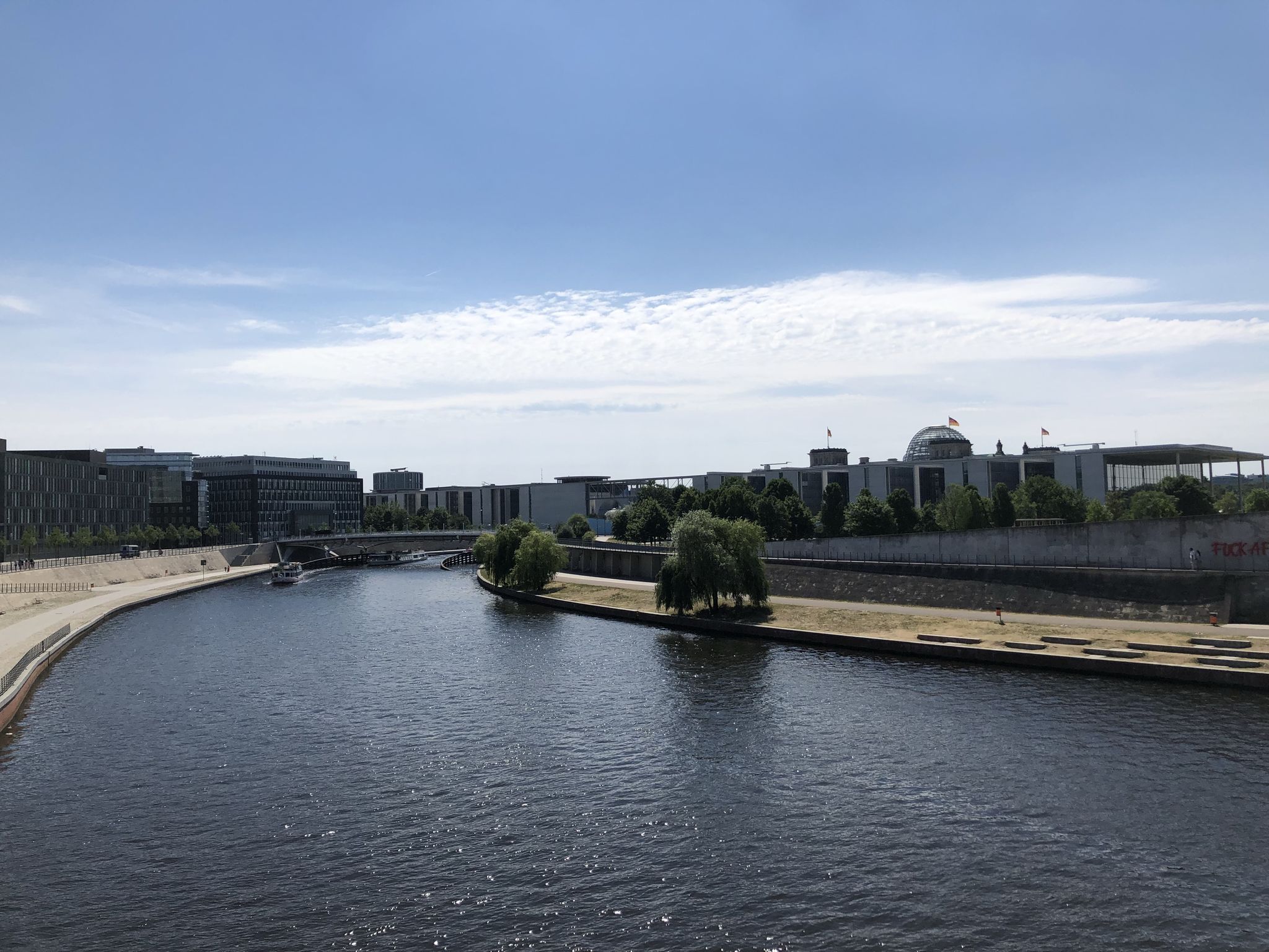 Blick von der Hugo-Preuß-Brücke