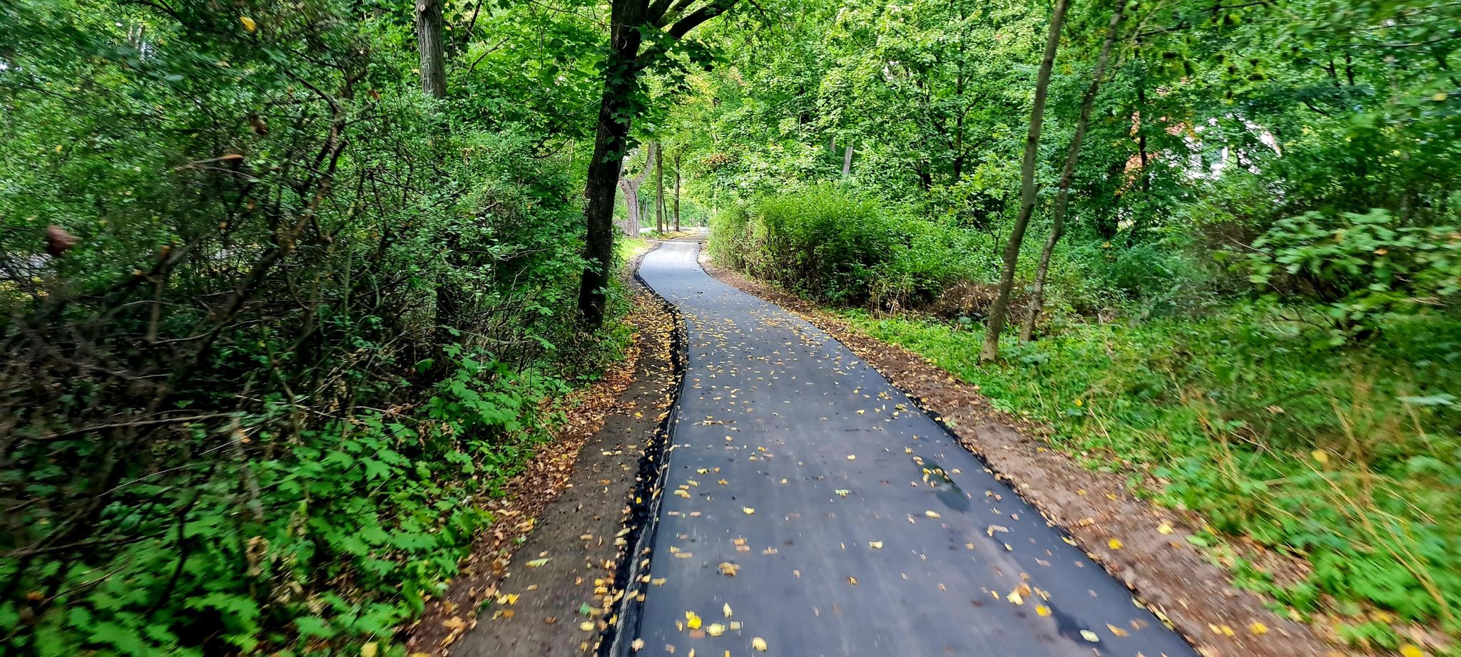 Radweg entlang der Hauptstraße, Kästorf, mit neuer Oberfläche