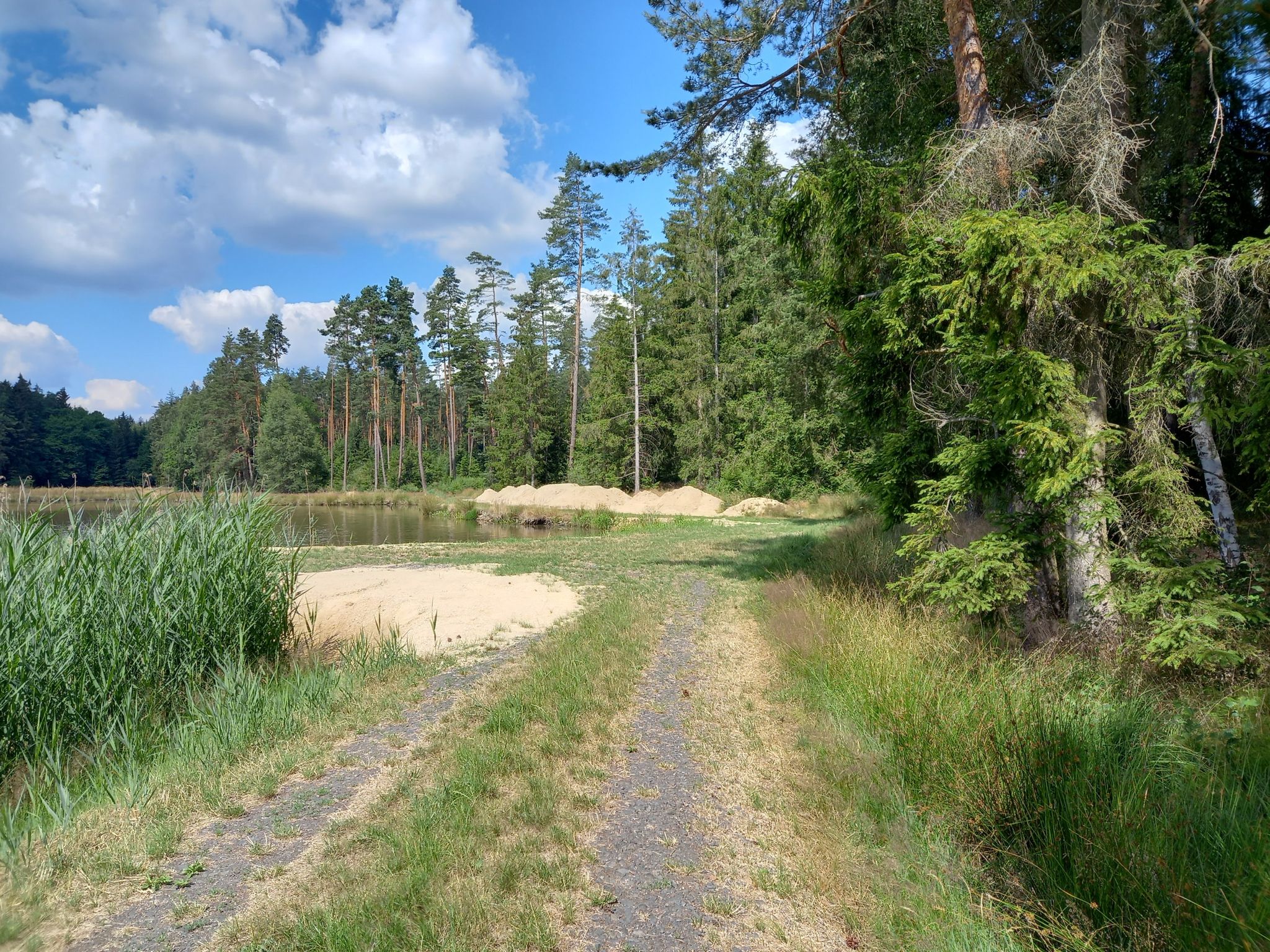 warscheinlich wurde der Weg deswegen verlegt