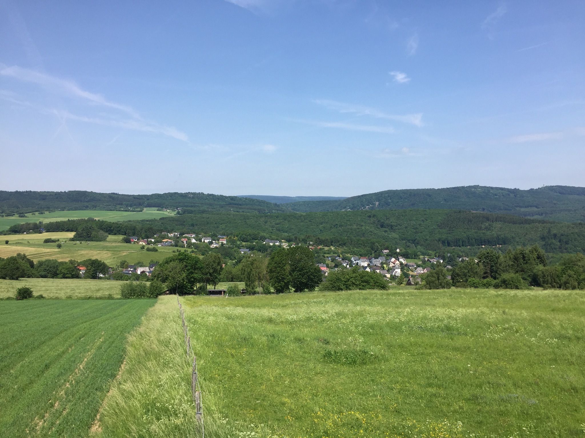 Hettenrodt mi Blick zur Kirschweiler Festung