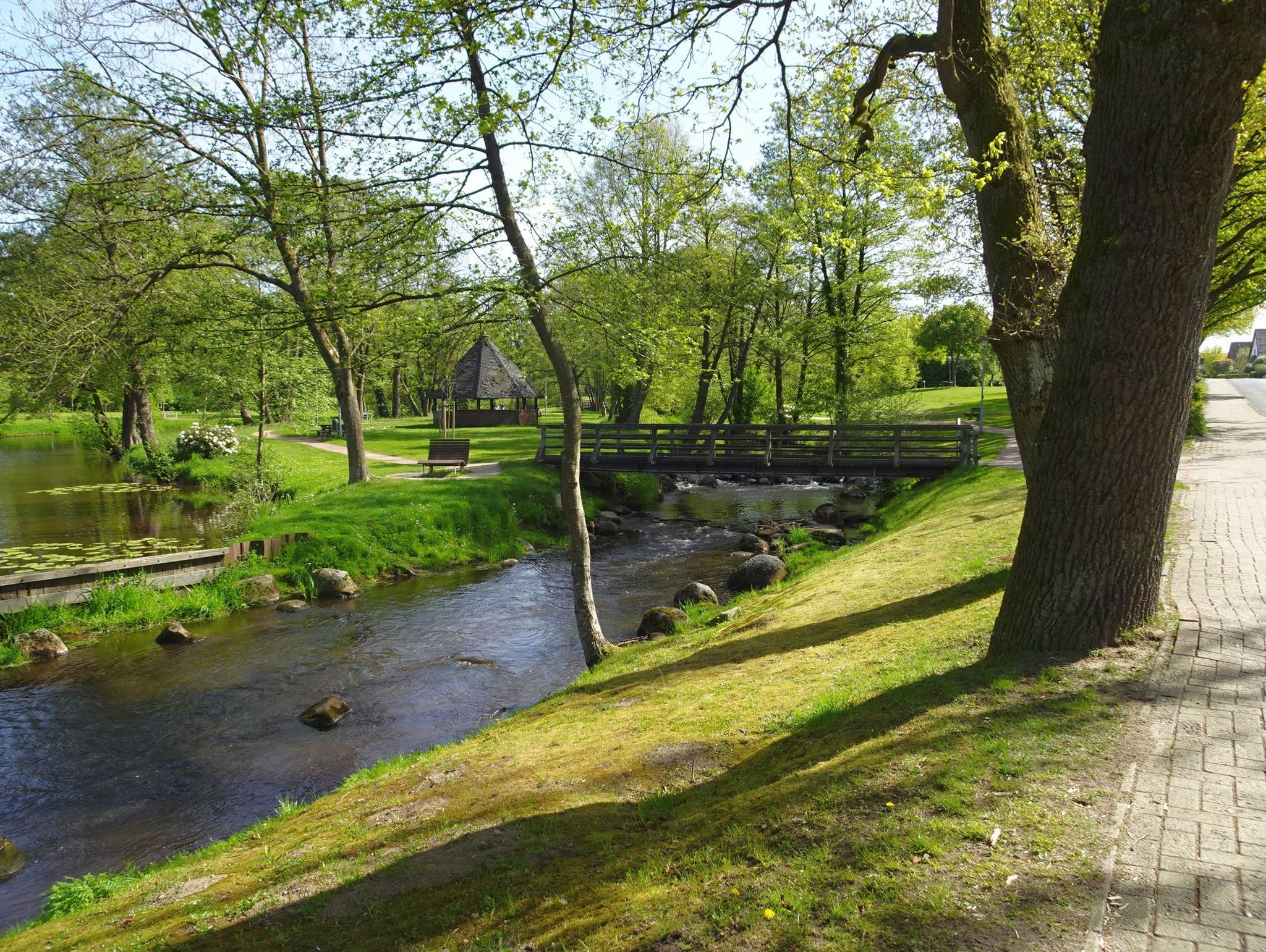 Ostebrücke zur kleinen Insel