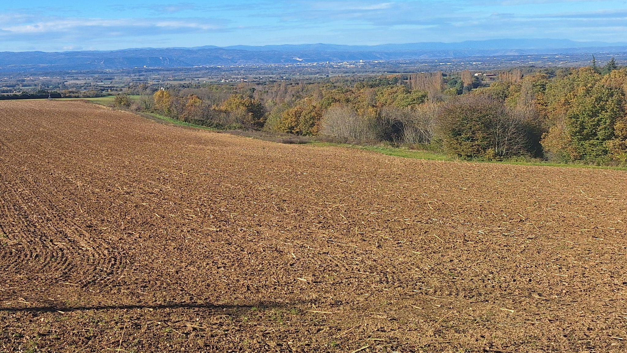 La Baume-Cornillane, route de Montvendre. Vue sur la vallée du Rhône.