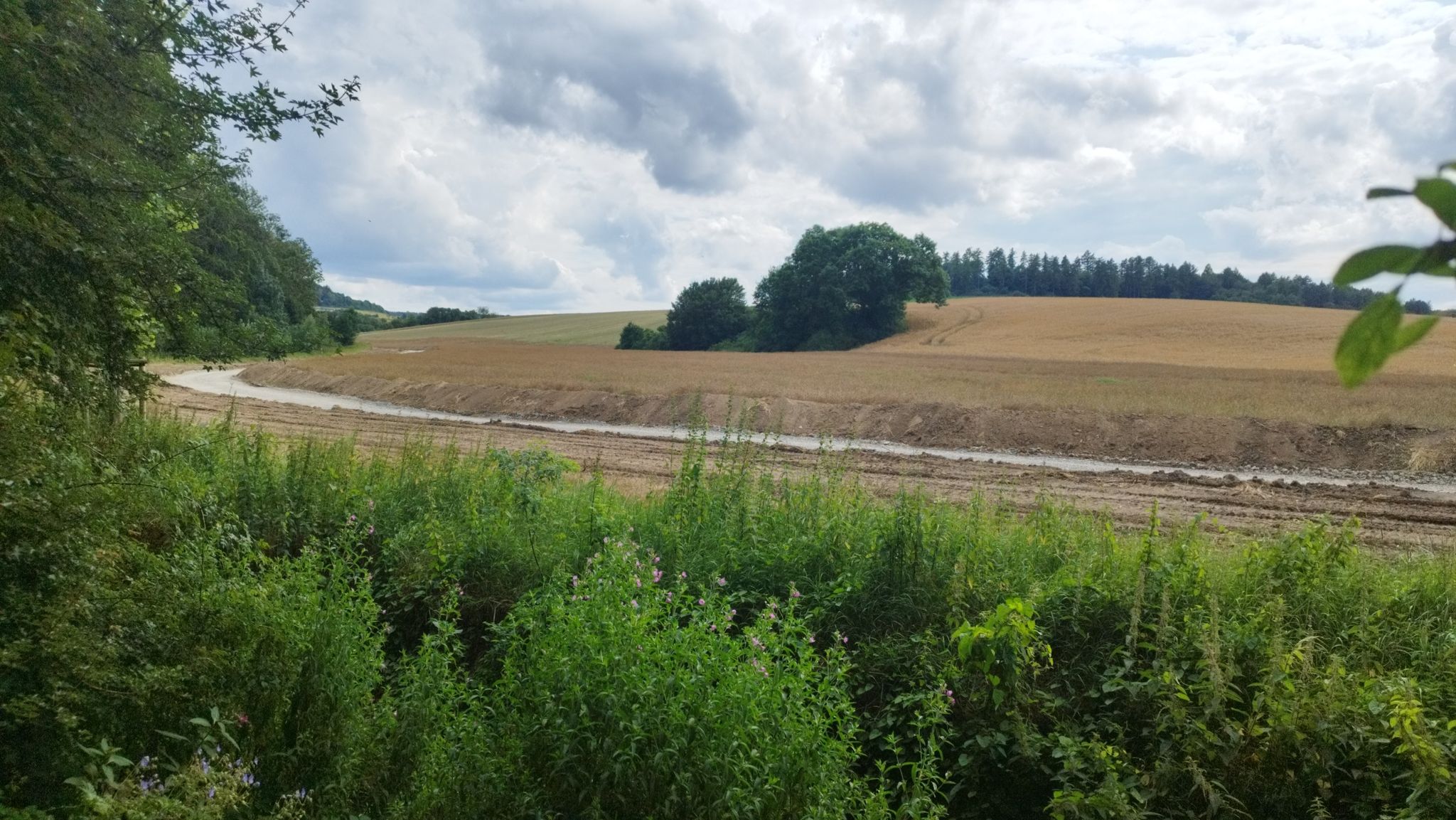 Radwegebau (Bauabschnitt Geisleden - Heuthen) am Unstrut-Leine-Radweg geht voran ...