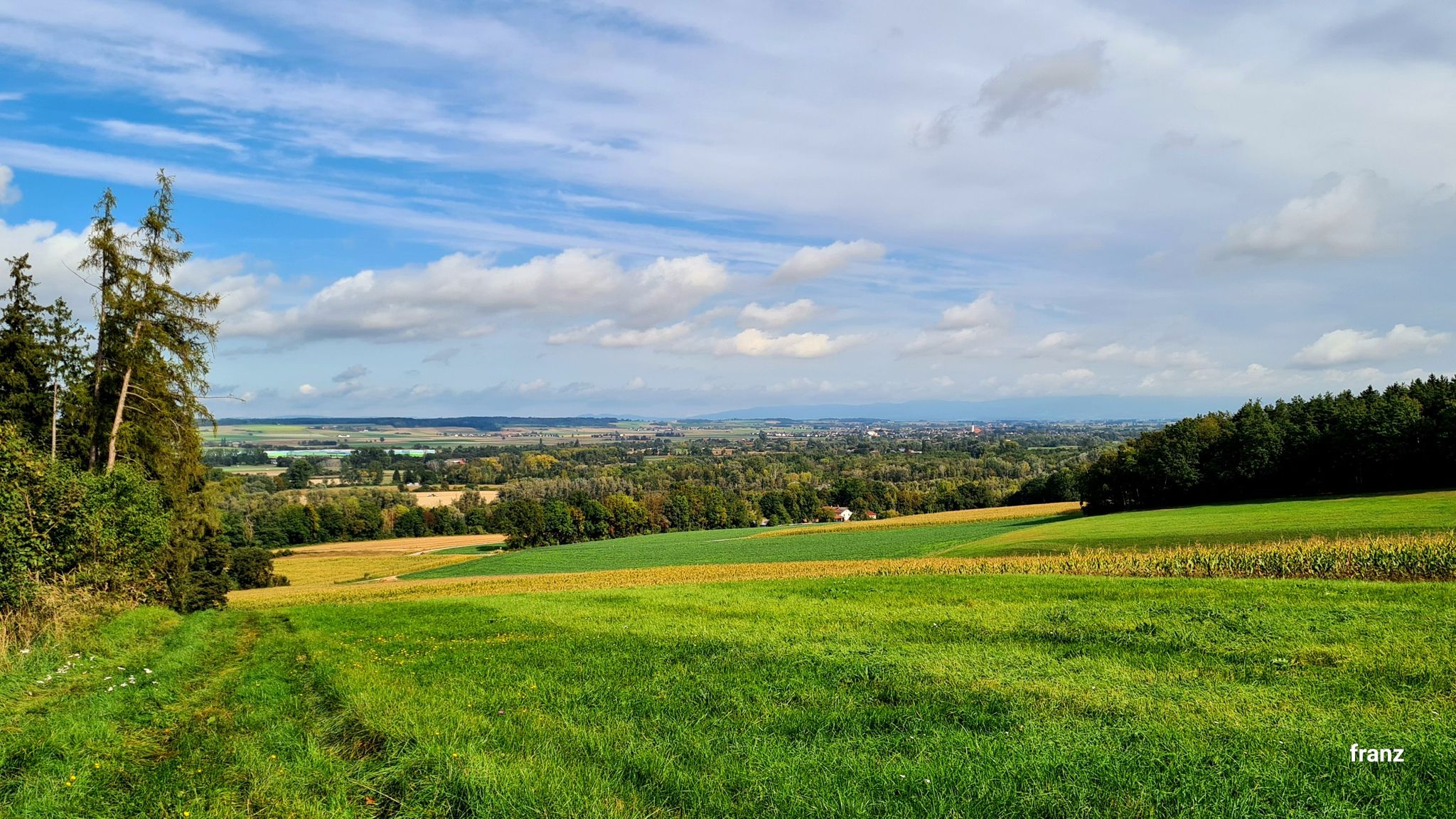 Herrliche Ausblicke über den Gäuboden zum Bayerwald