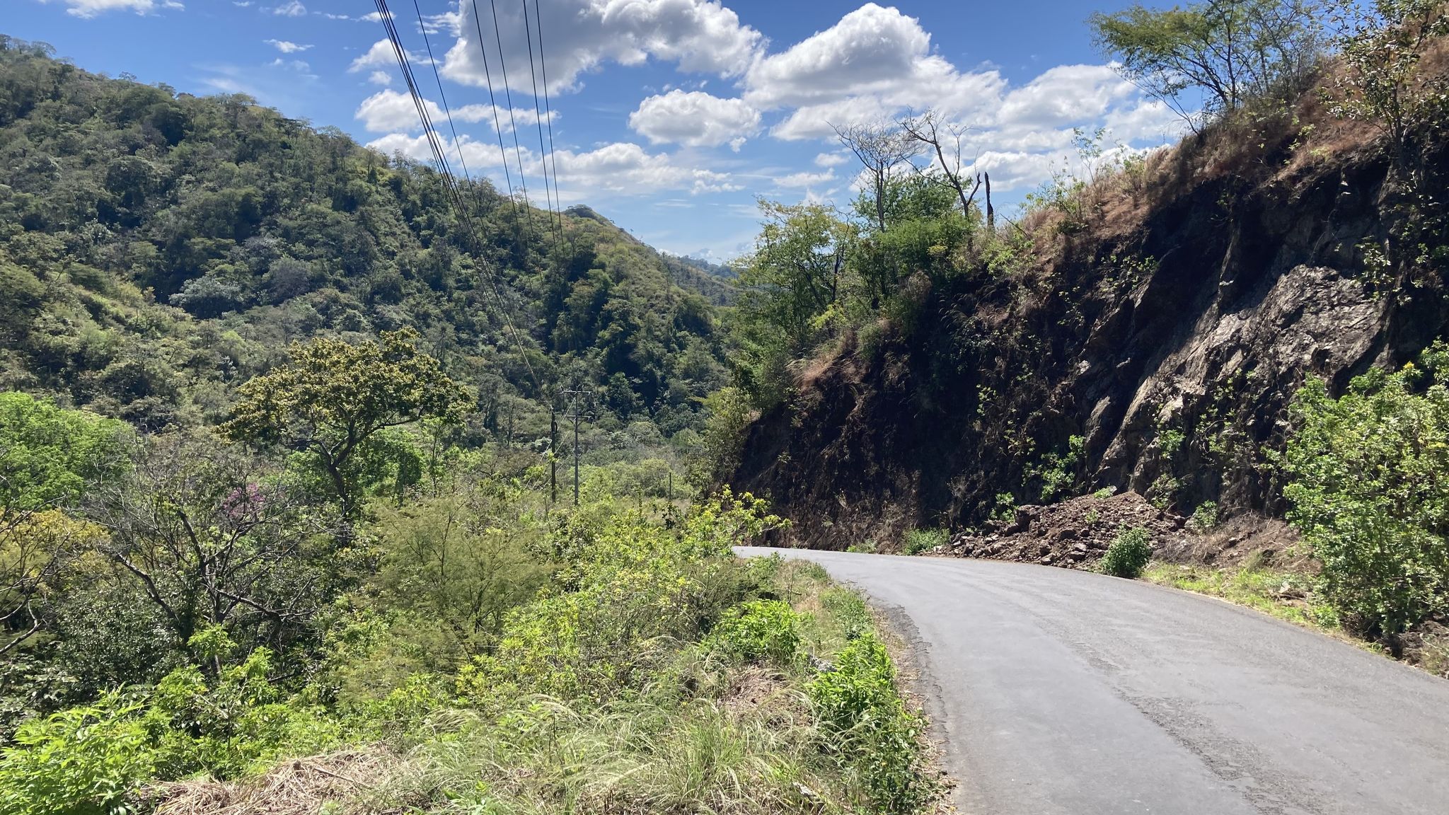 Straße nach Nuevo Colón