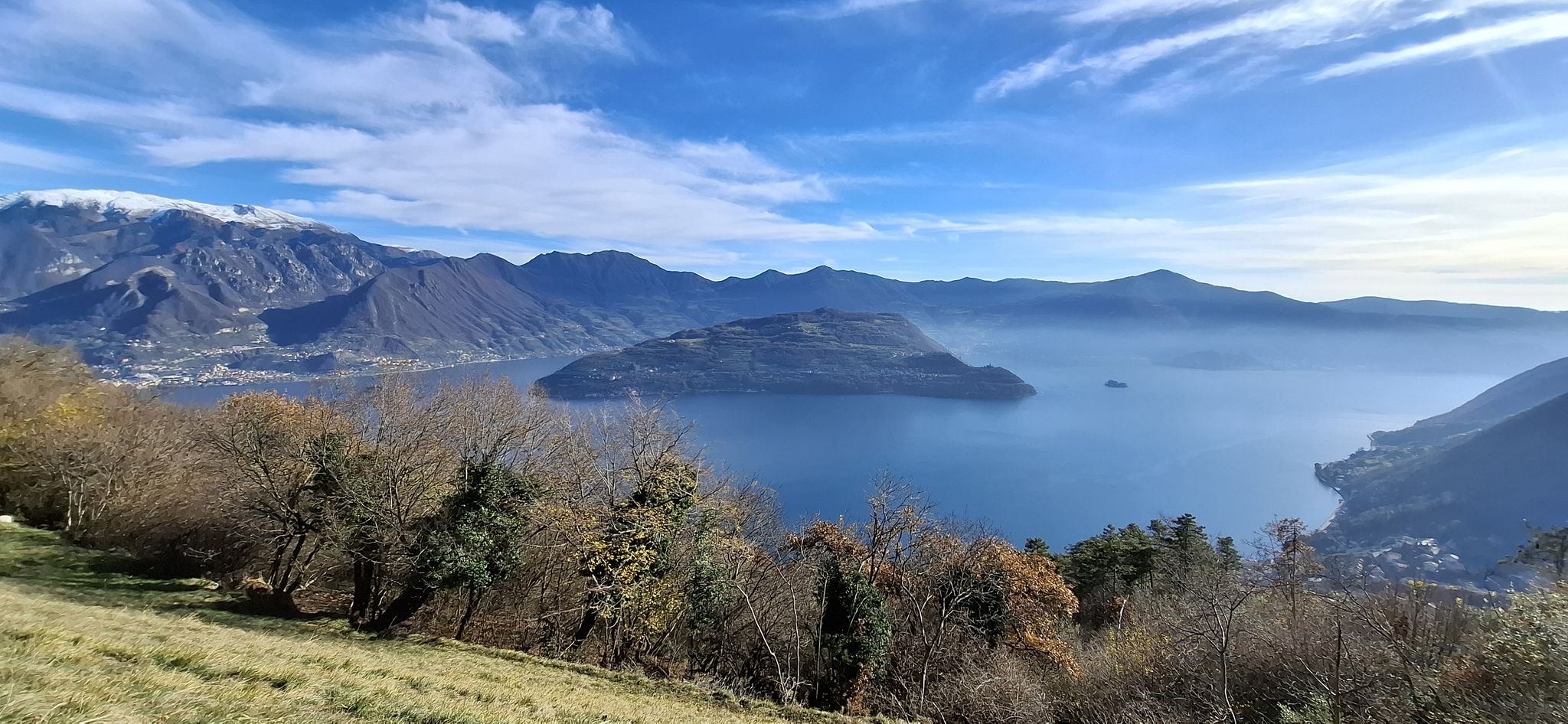 Bella vista sul lago e Montisola da dopo Vigolo.