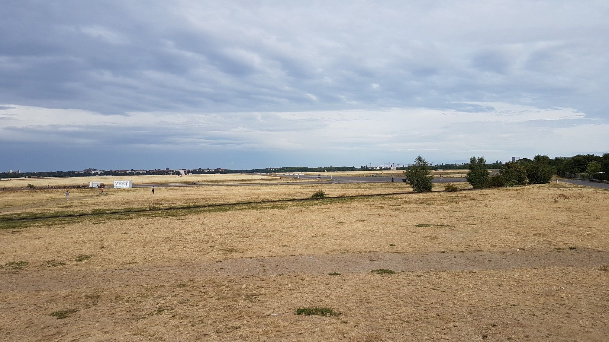 Flughafen Tempelhof mit traumhaftem Blick.