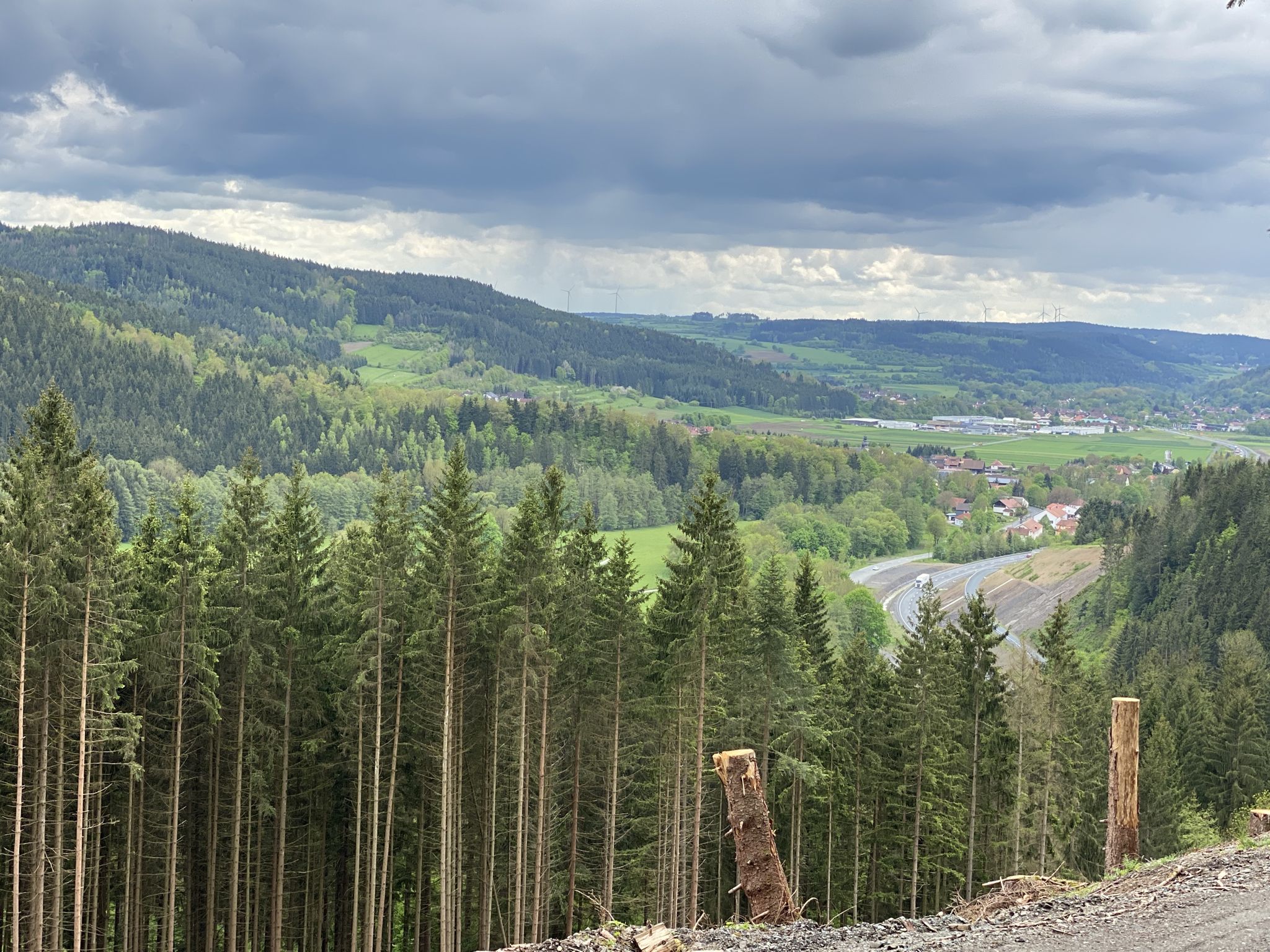 Weiter Ausblick ins Tal