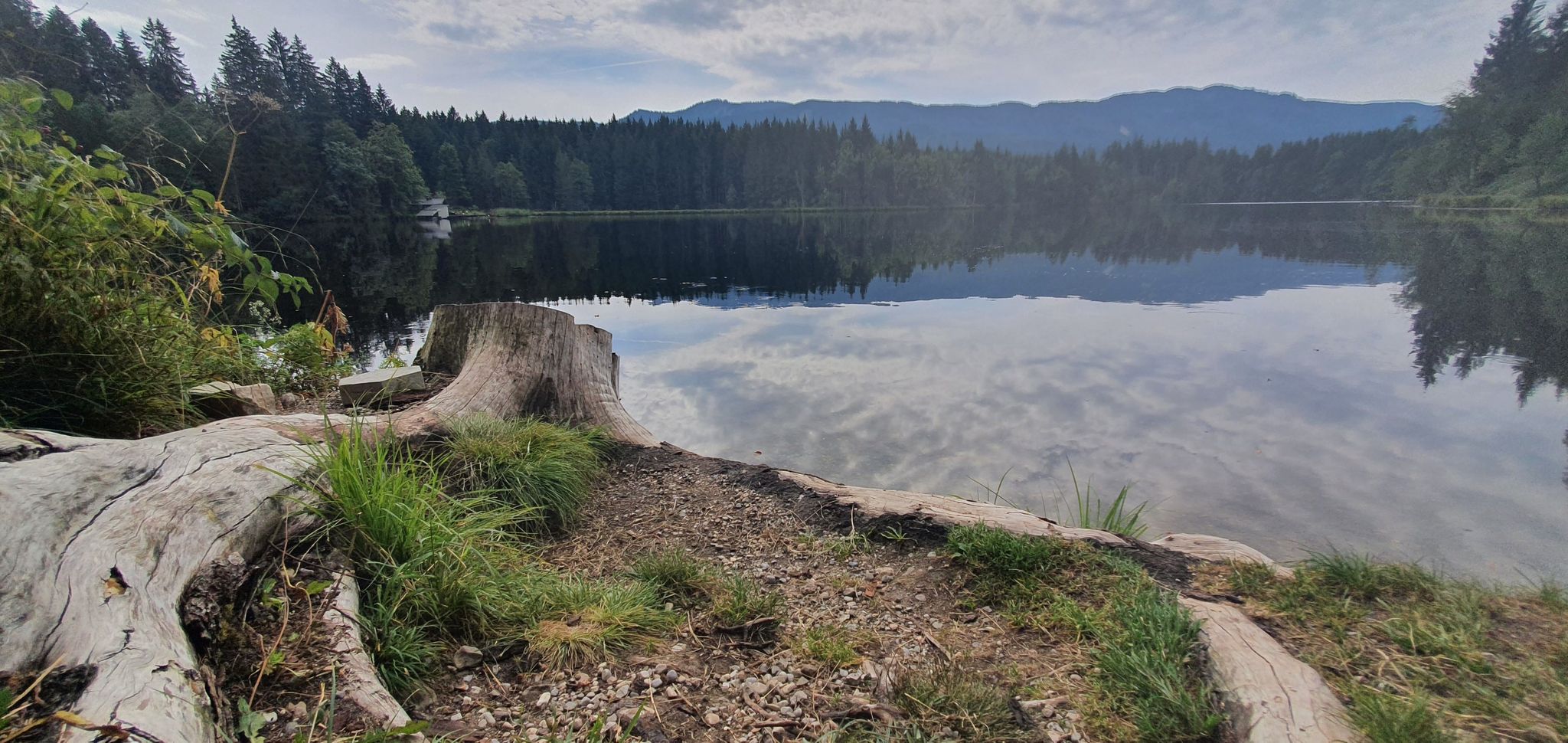 Pause und Bad im Oberen Lindegger See