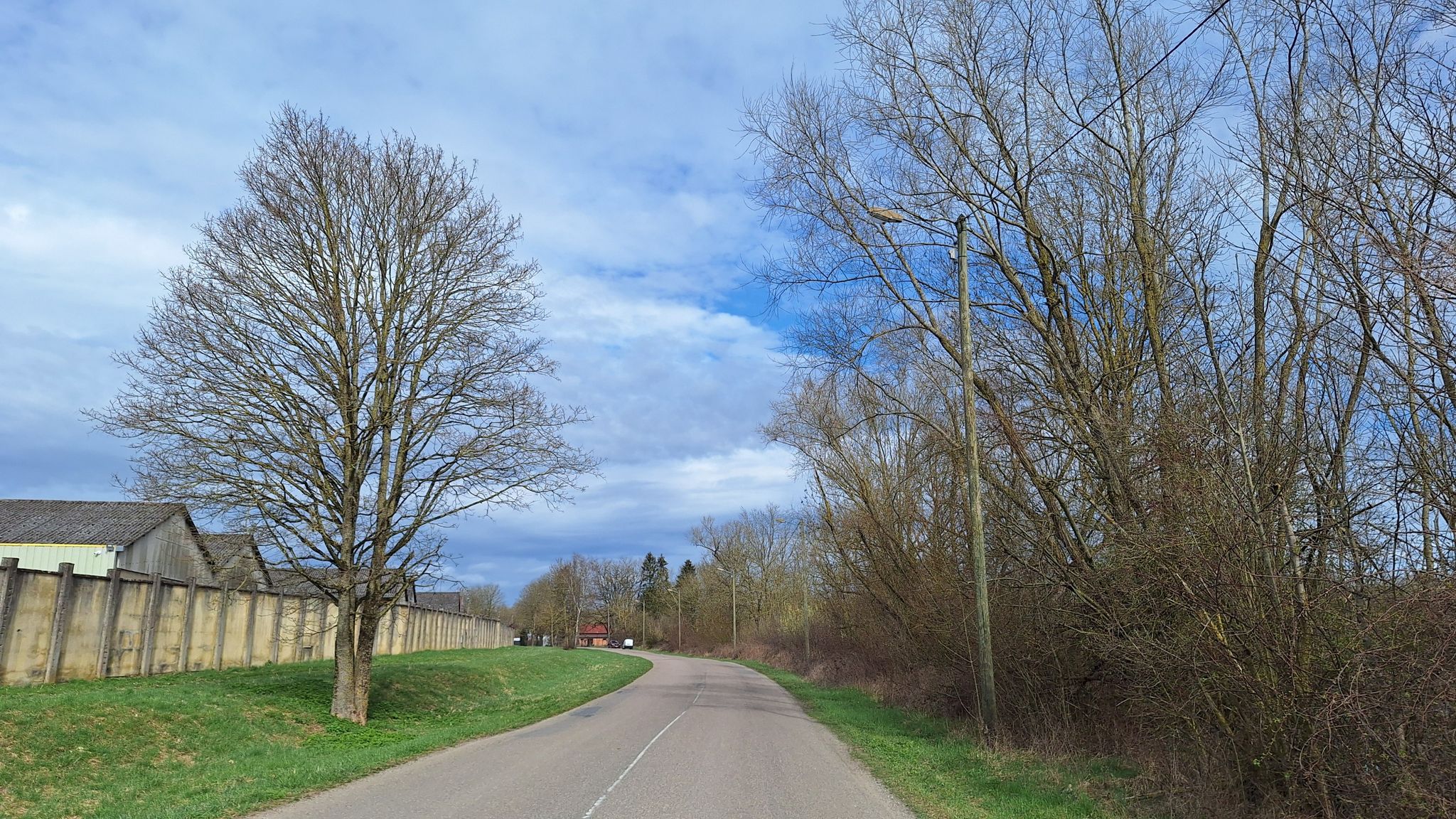 Door het bedrijventerrein van Verdun