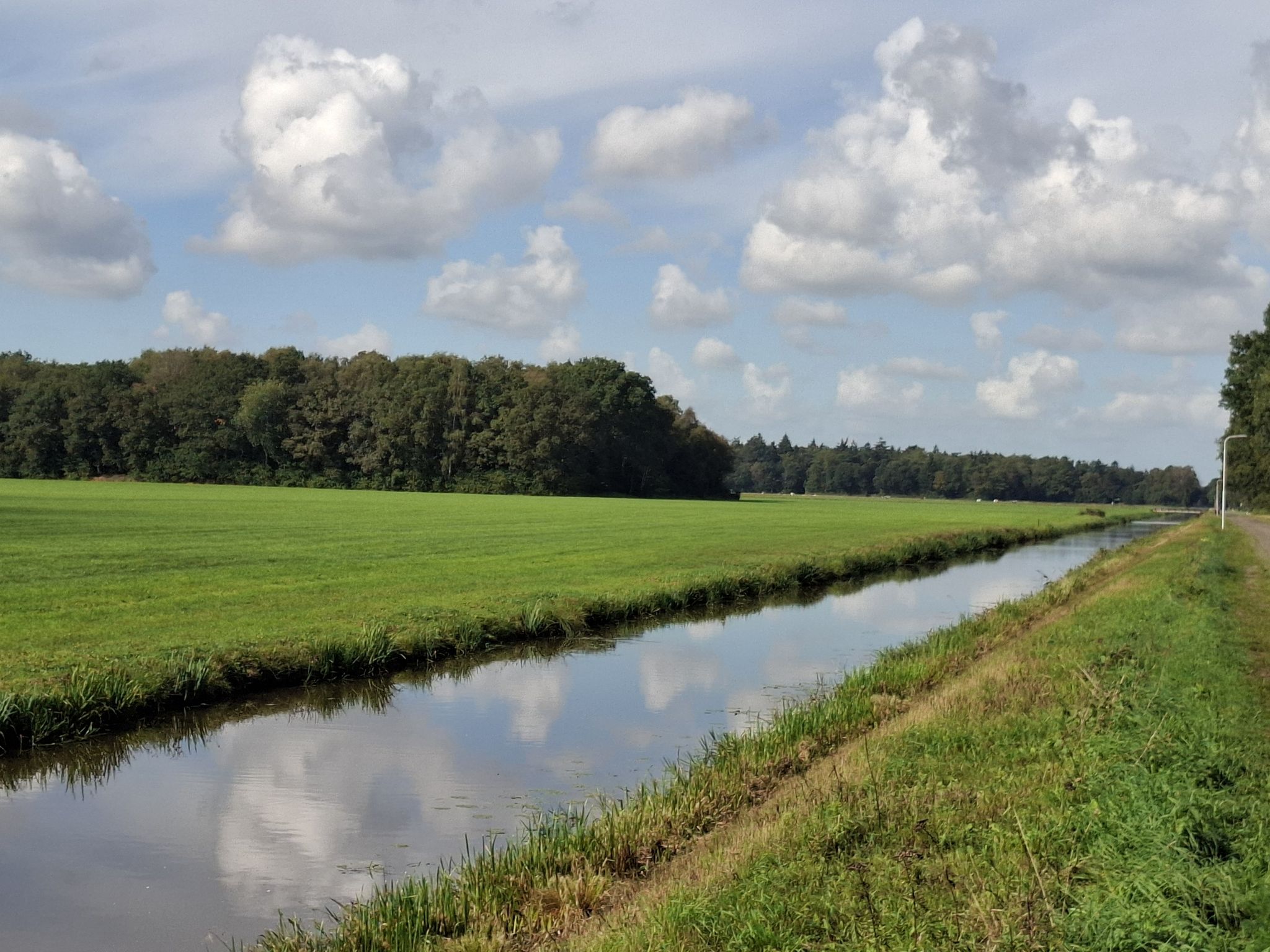 Weg an der Dooze
