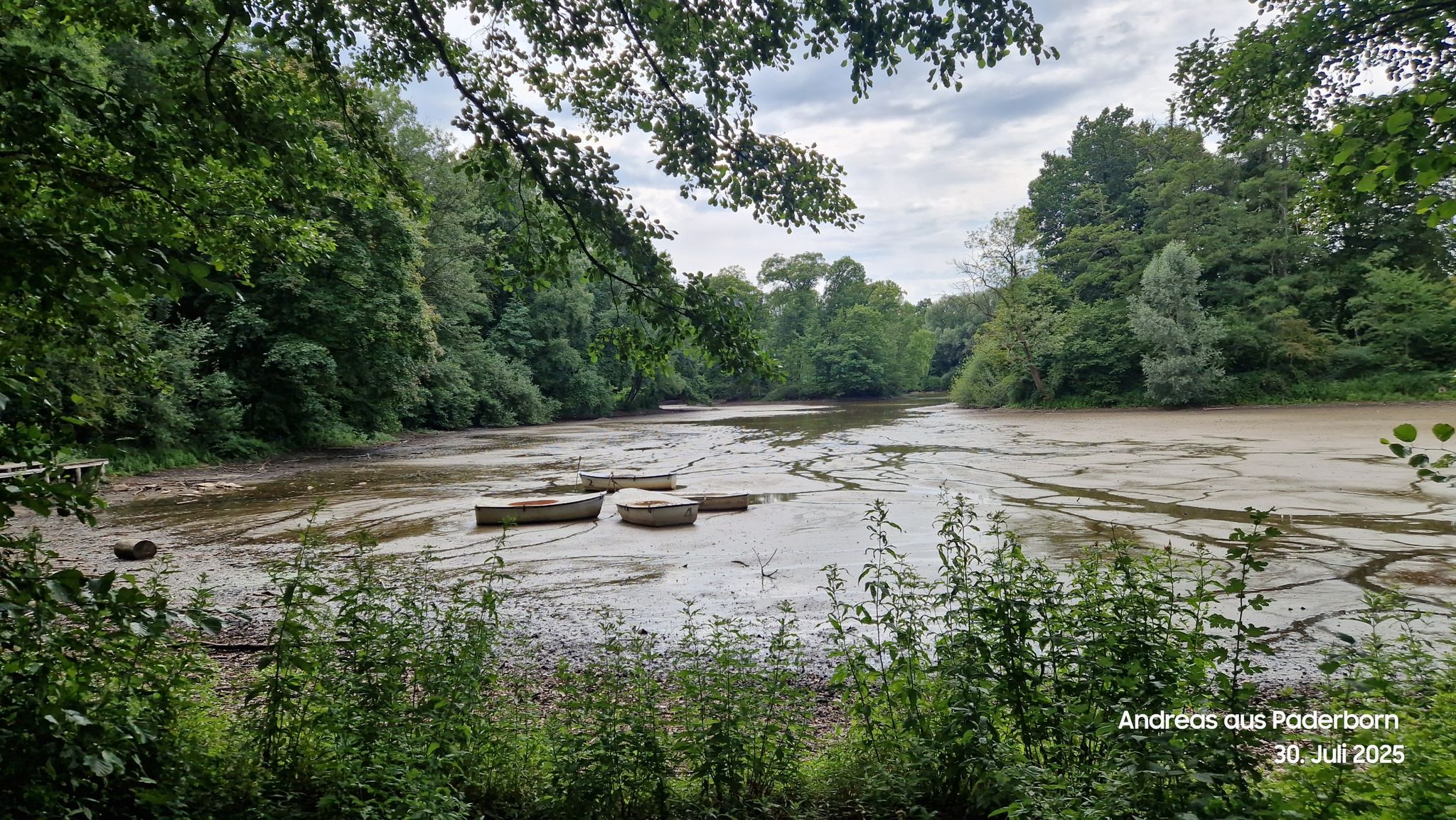 ...der große Kahnteich leidet extrem am Wassermangel