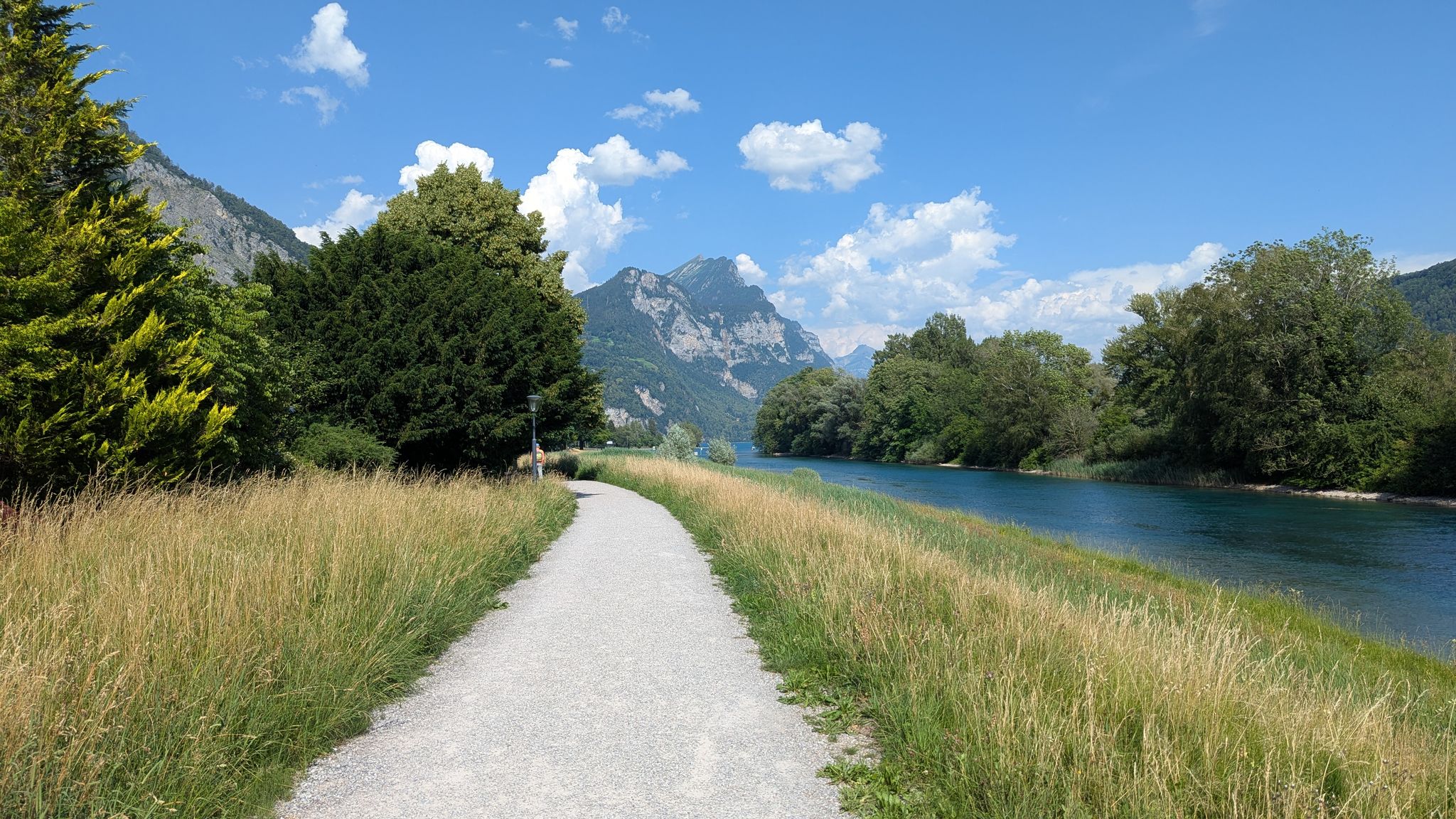 An der Linde entlang