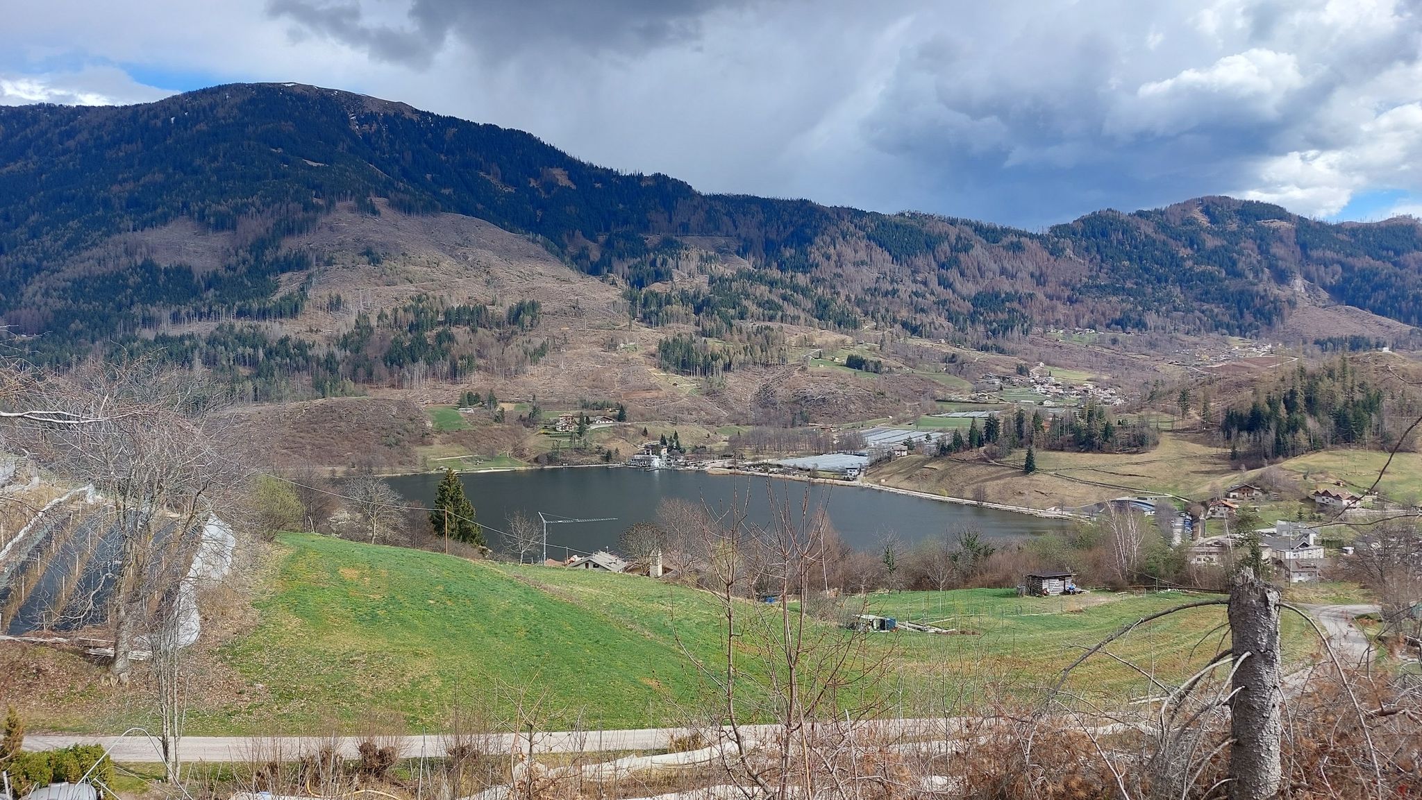 Lago misterioso