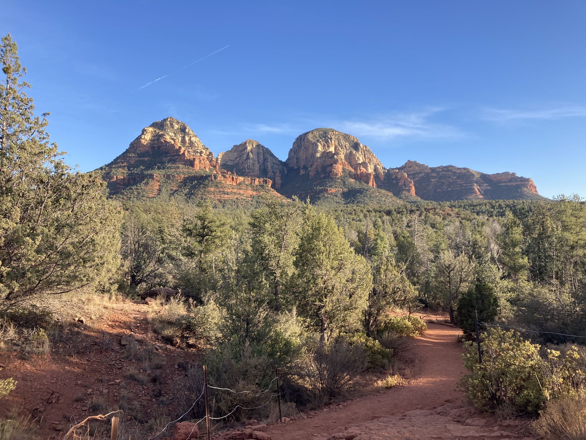 Scenic view of majestic red rock mountains under a clear blue sky. - Mescal Mountain and Yucca Loop Trail