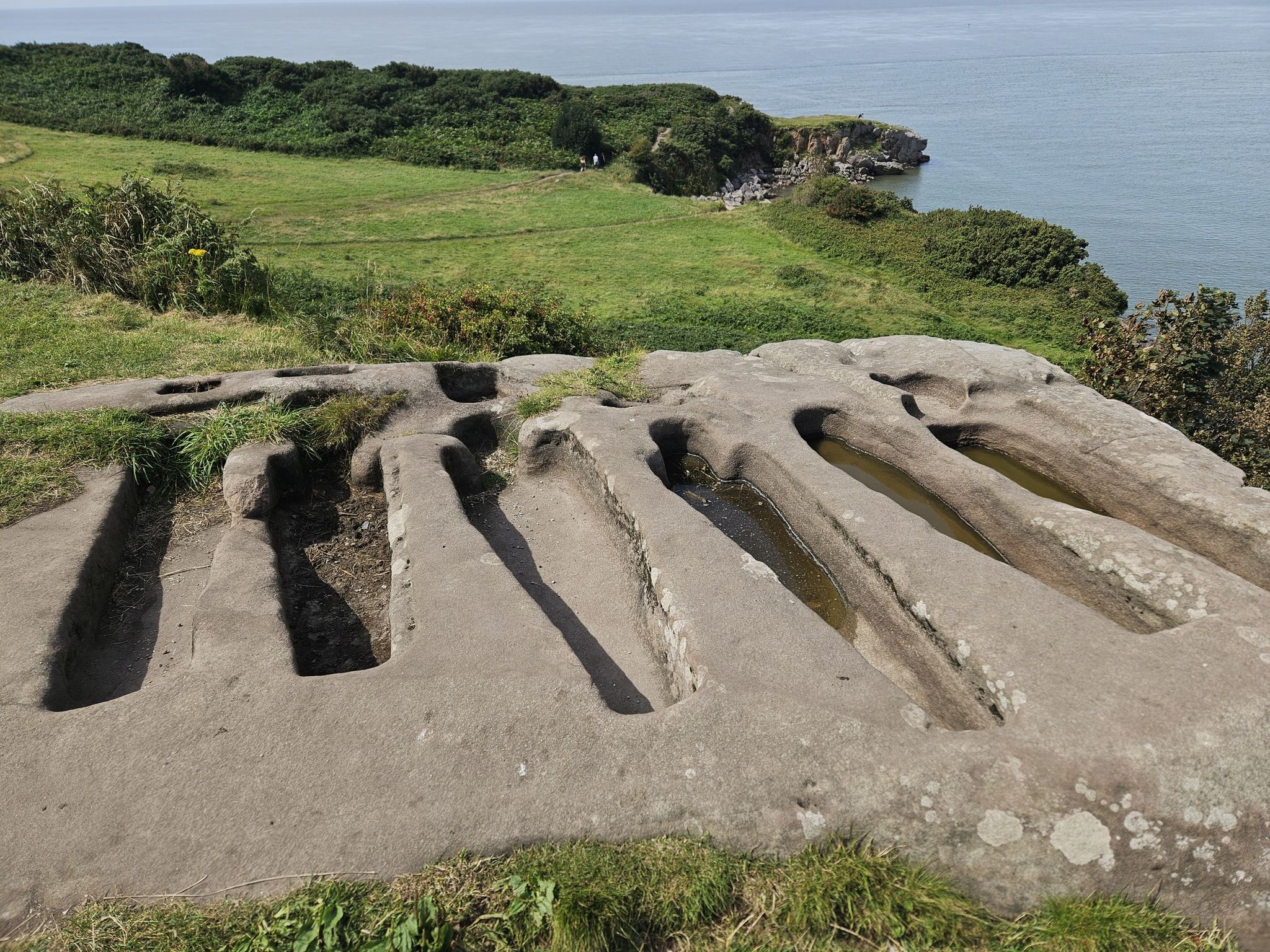 Old Graves 8th century