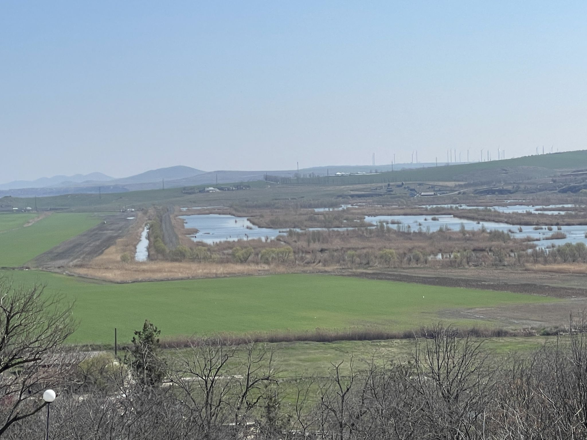 Am Horizont die Berge von Bestepe - da waren wir