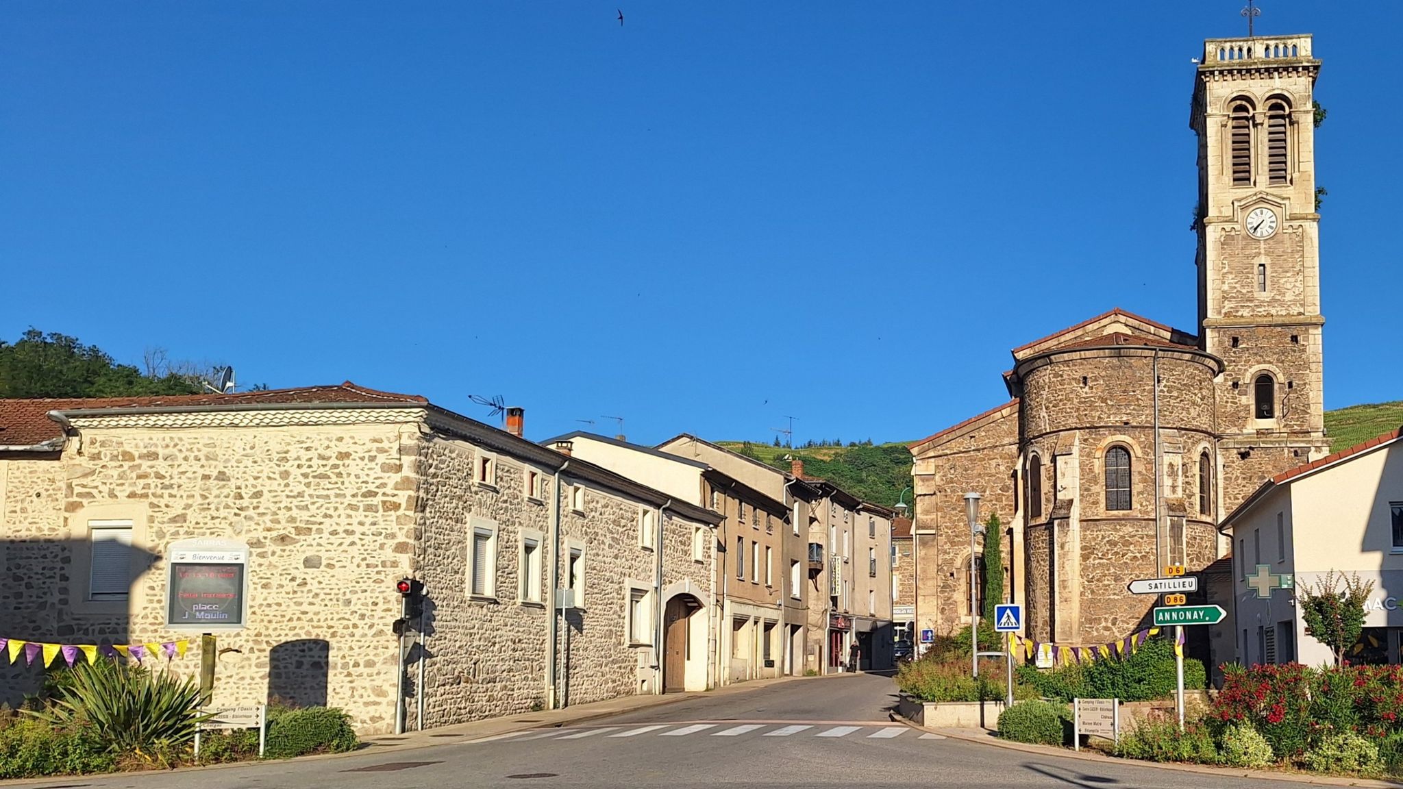 Église de Sarras.