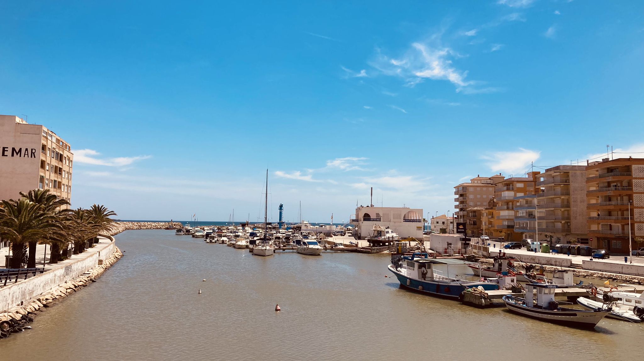 El Perelló port