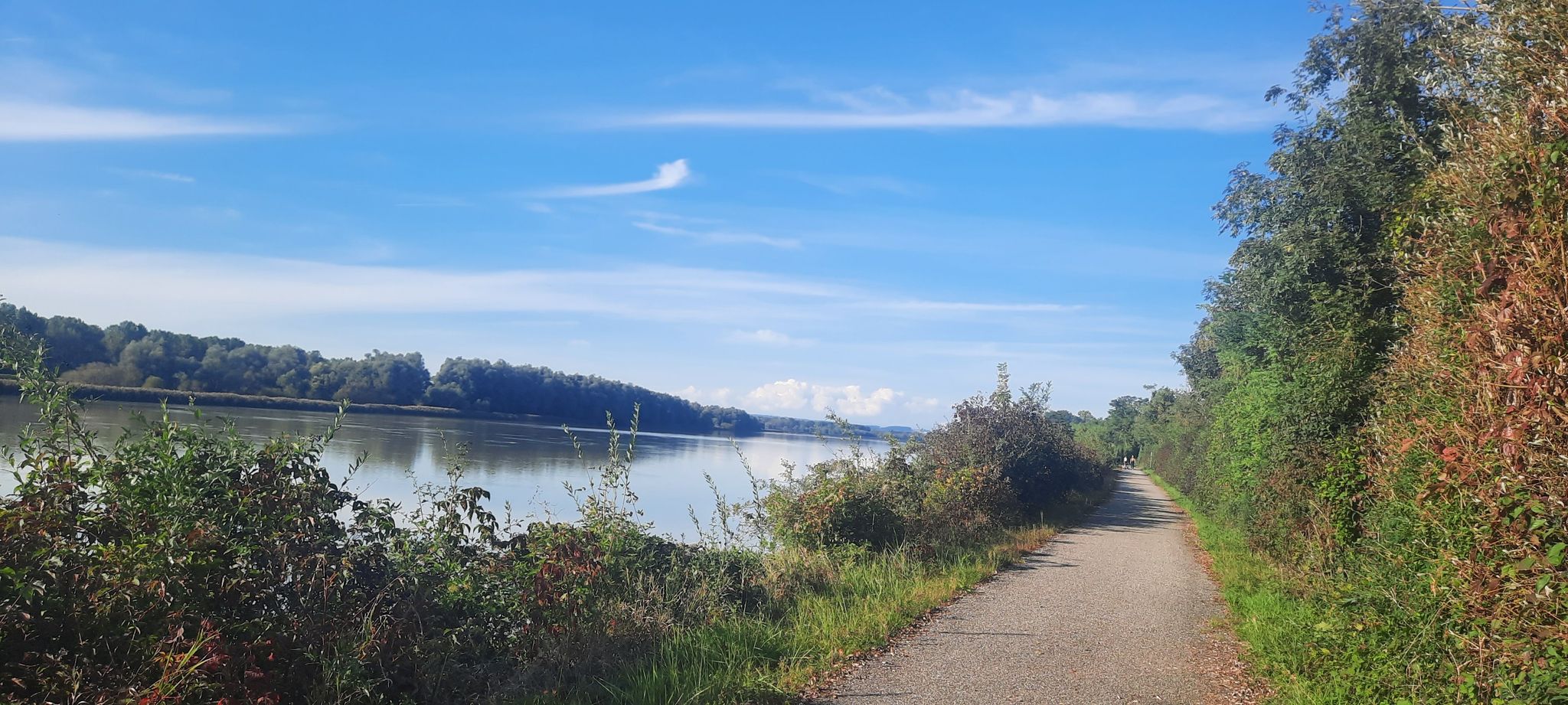 Beautiful quiet path  along Inn