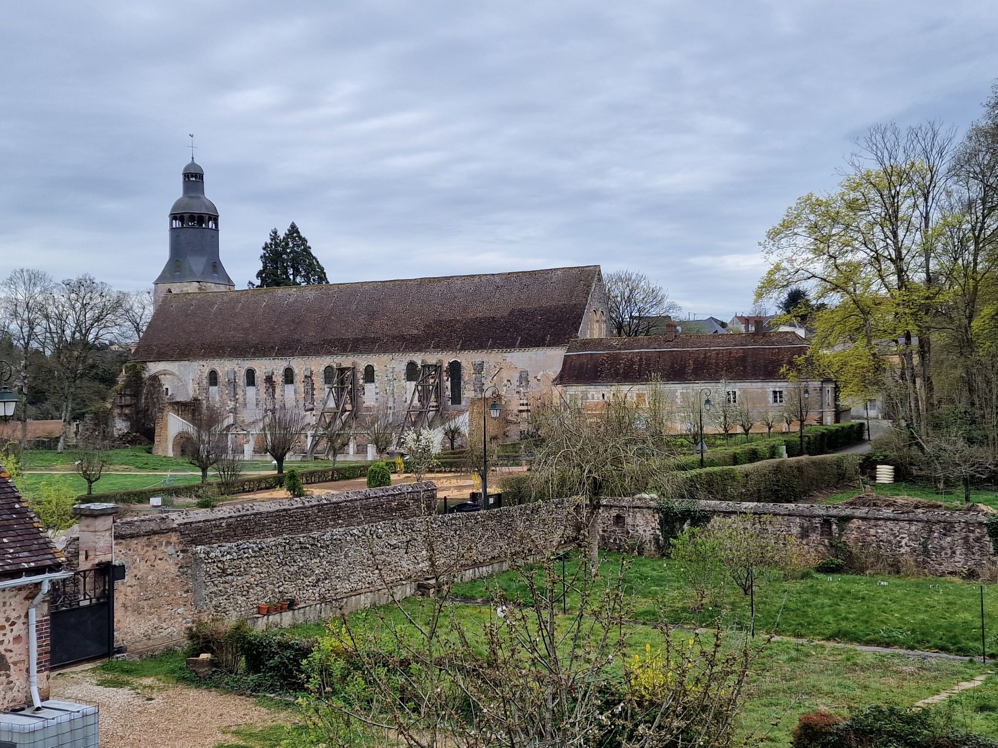 Abbaye Royale de Thiron Gardais