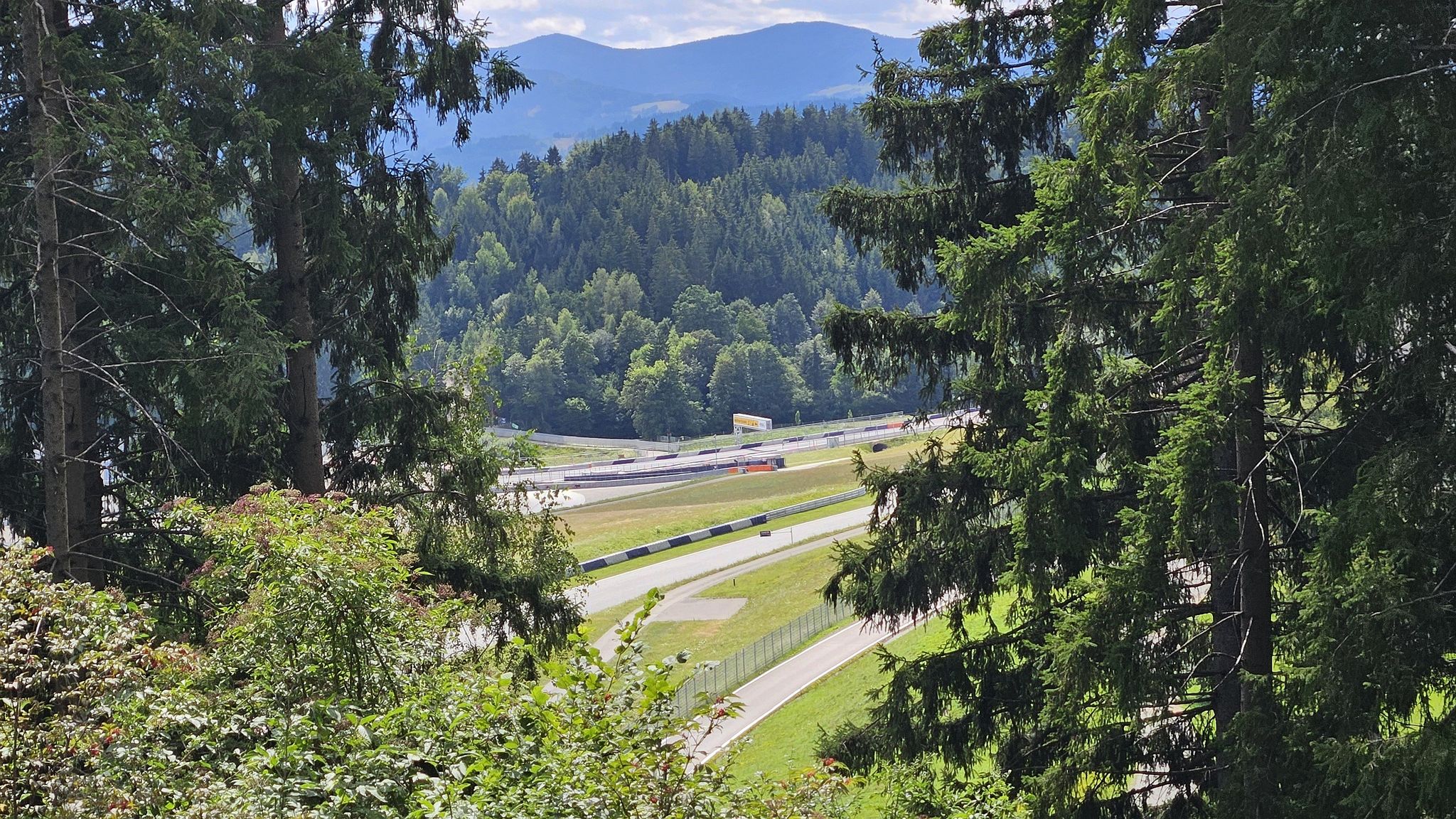 Blick auf den Ring von der Höhenstraße