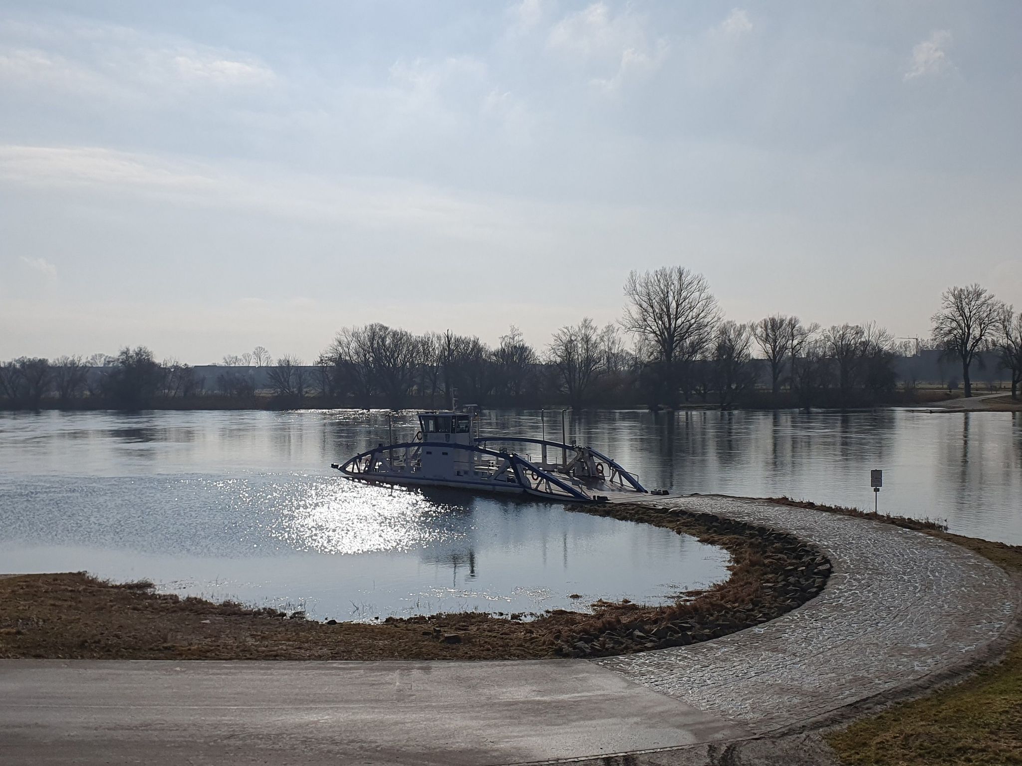 An der Donau in Mariaposching