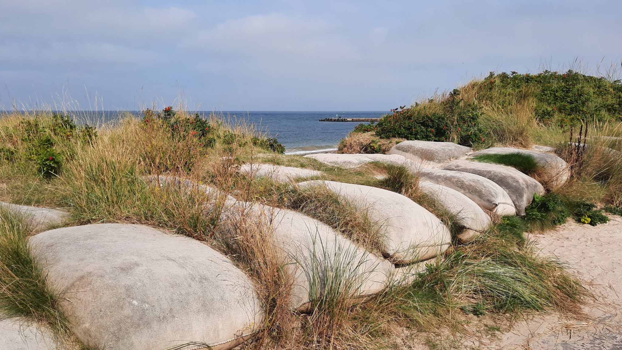 Wall aus XXL-Sandsäcken