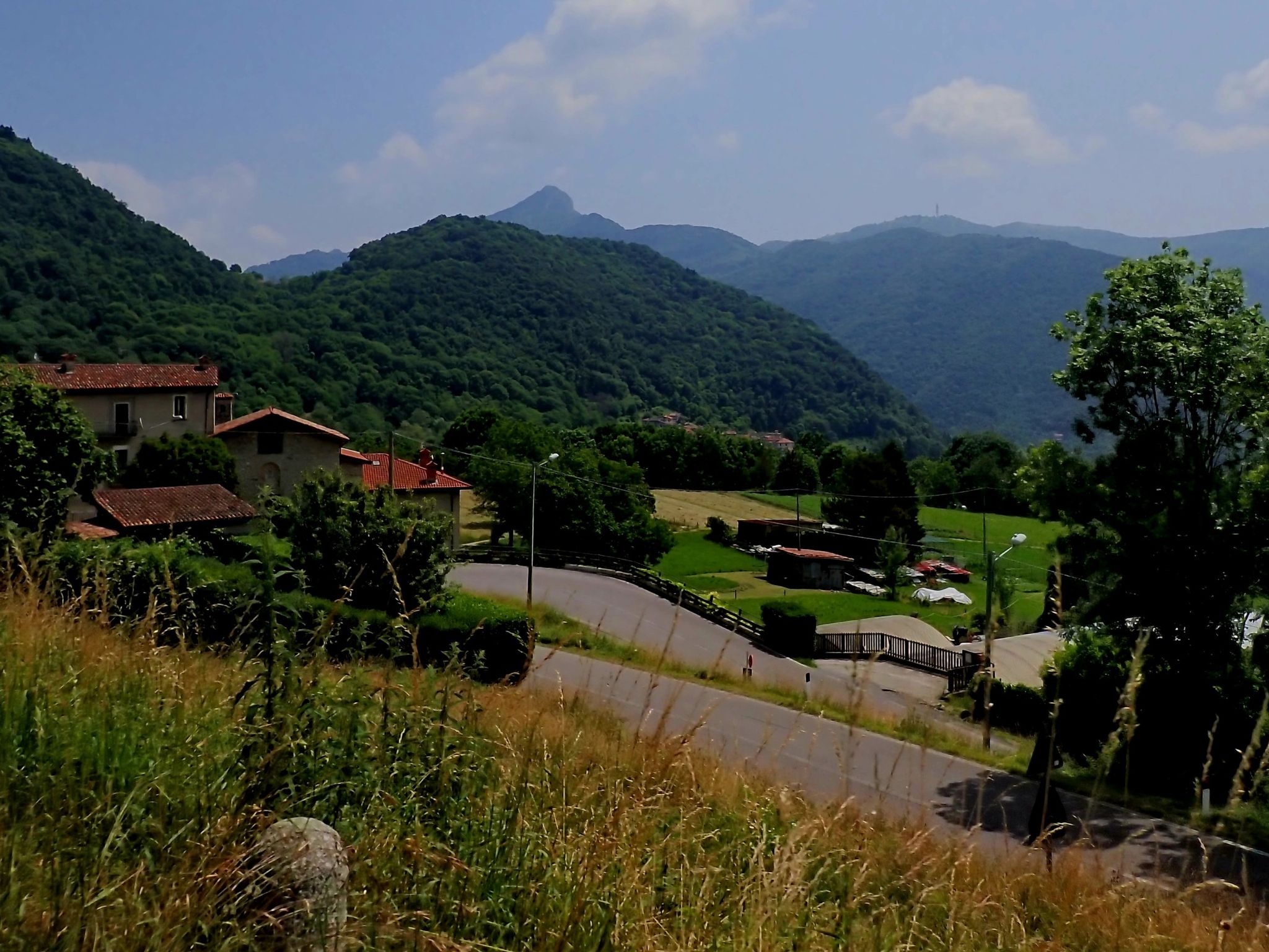 Erste Kurven hinauf zum Colmar die Sormano