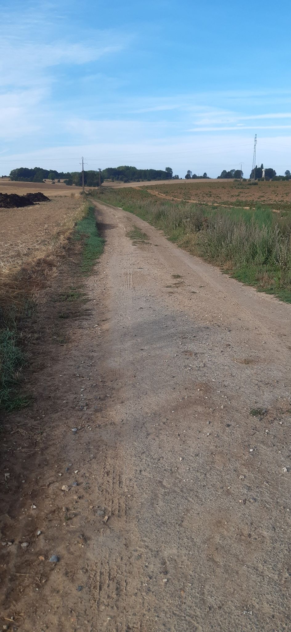 Chemin de l'abbaye de Clairfaye (chemin rurale N°9).