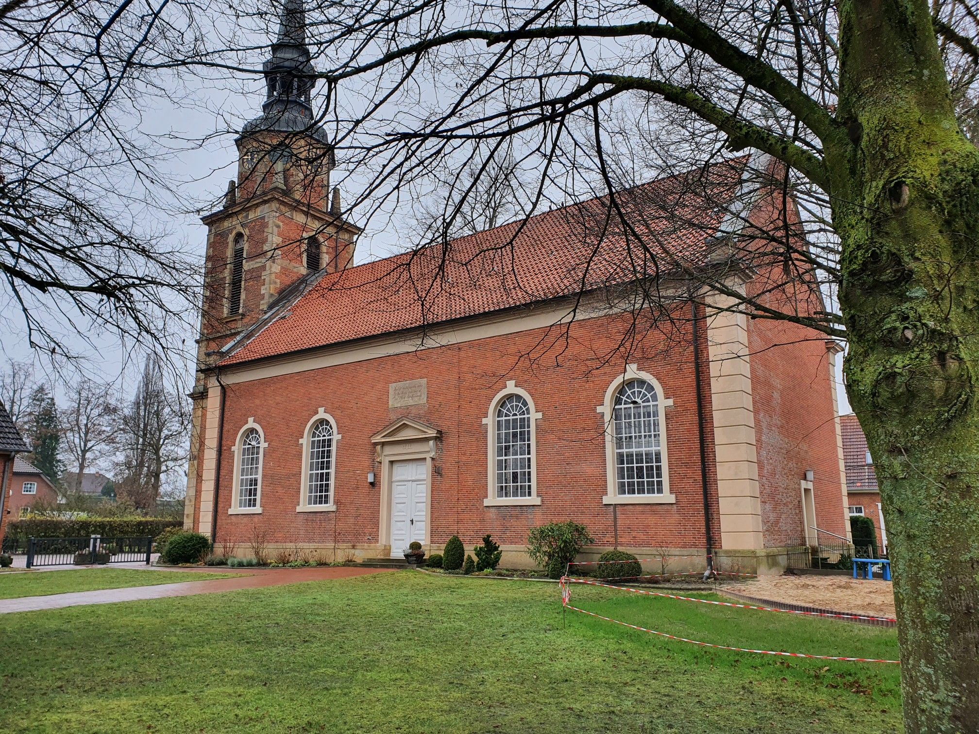Die evangelische Kirche in Berge.