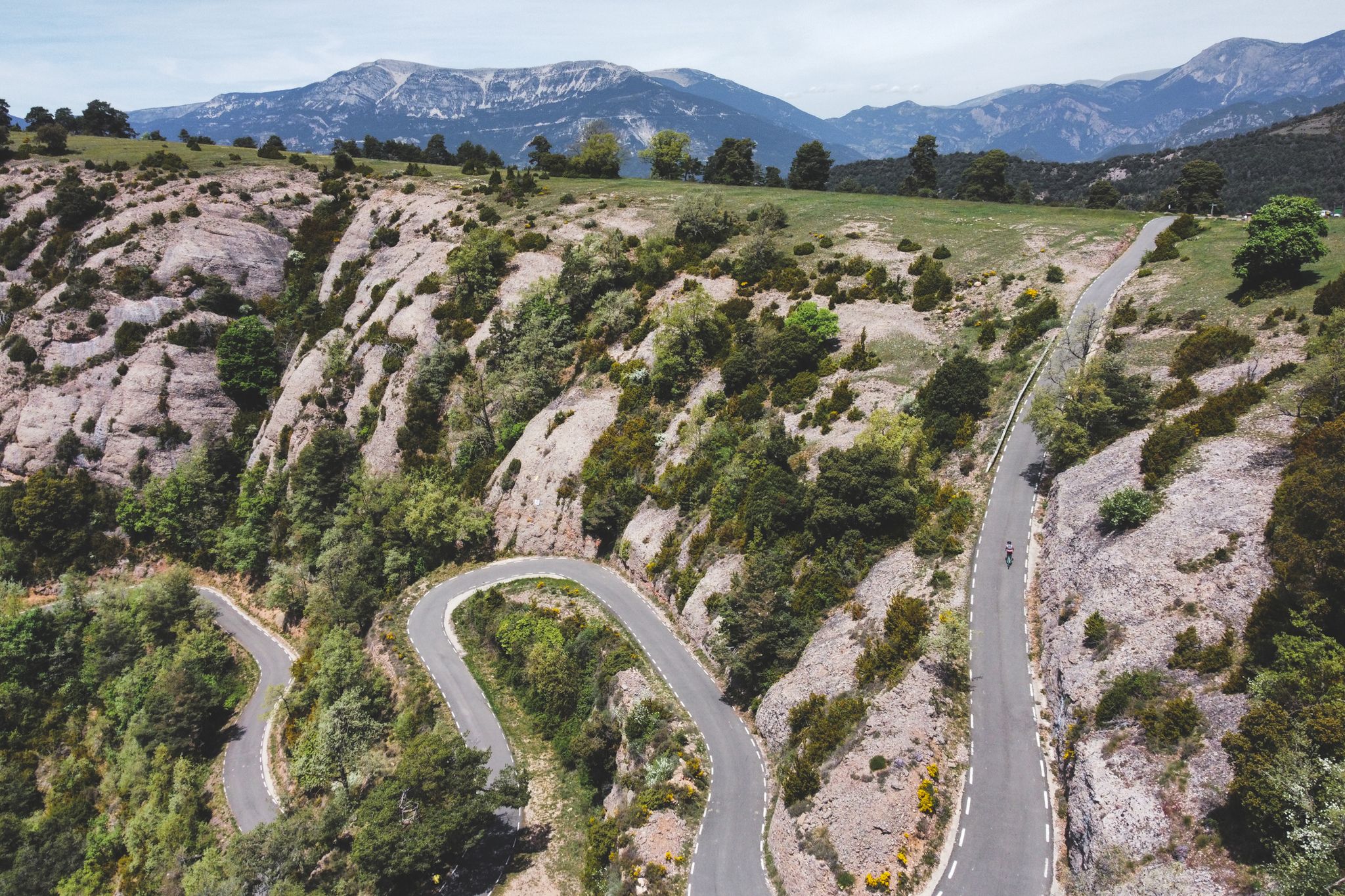 Puerto por carretera nacional.