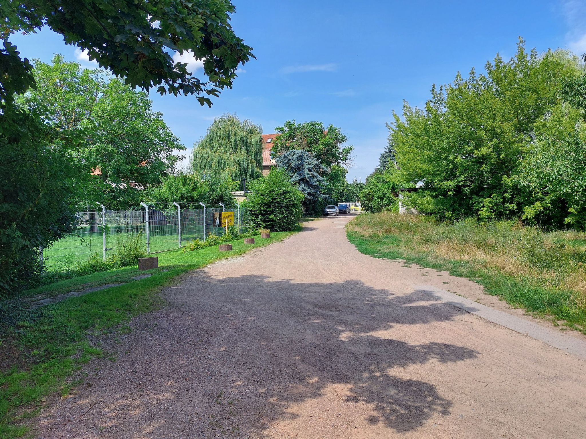 schöner Wanderweg hinterm Bruchsee