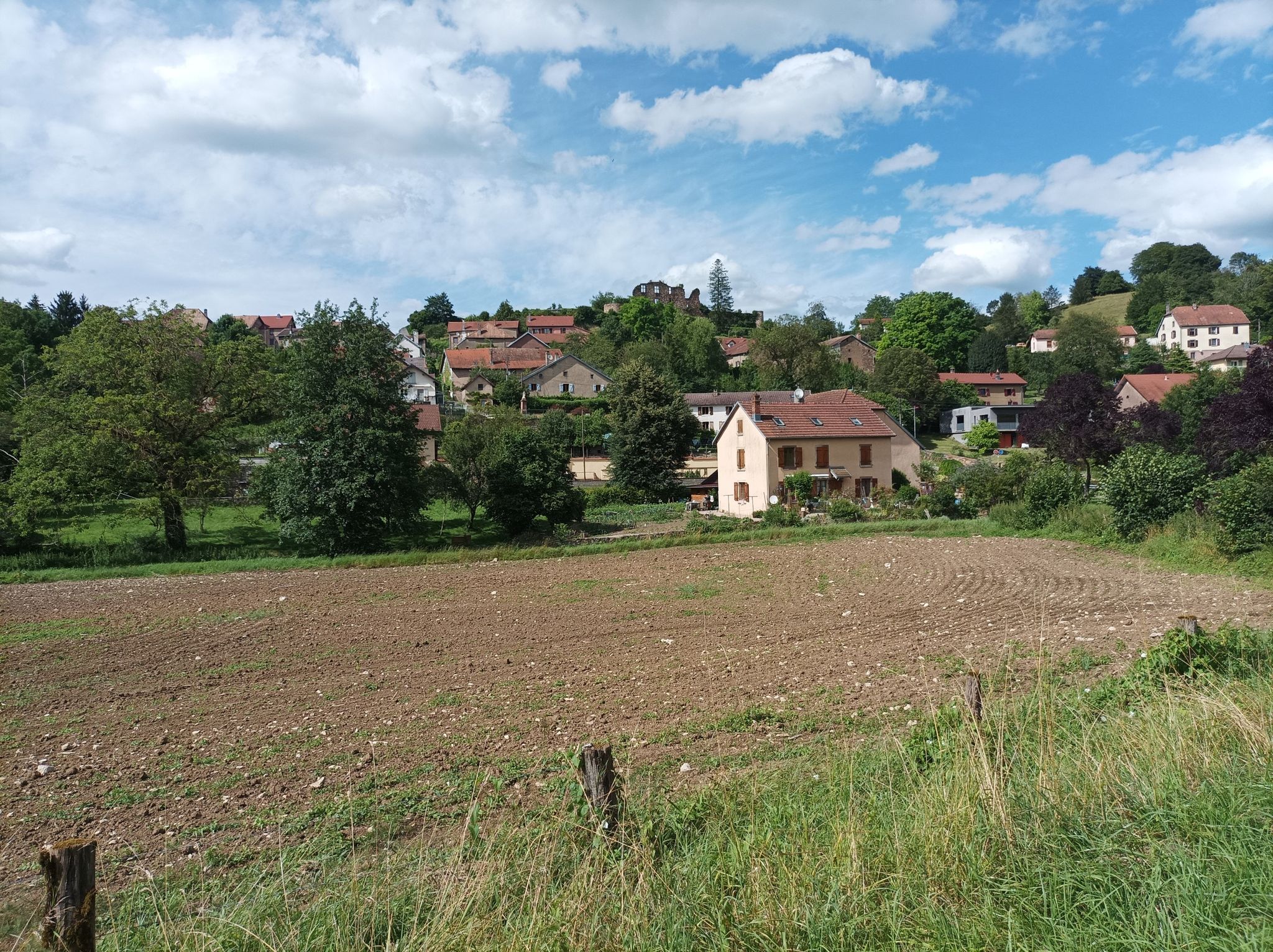 Blick zurück auf Granges-le-Bourg