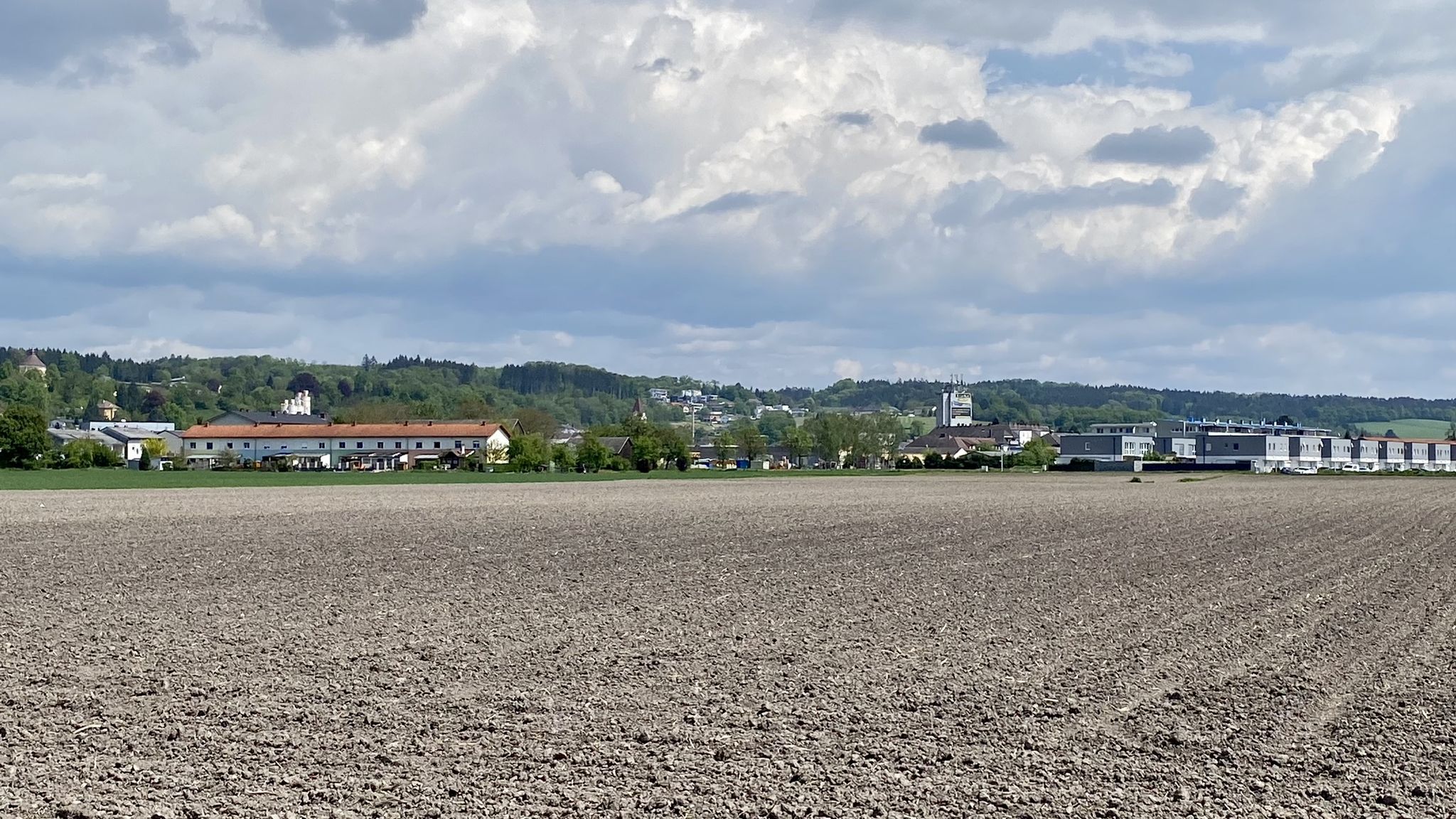 Perg Zentrum, dahinter Karlingberg