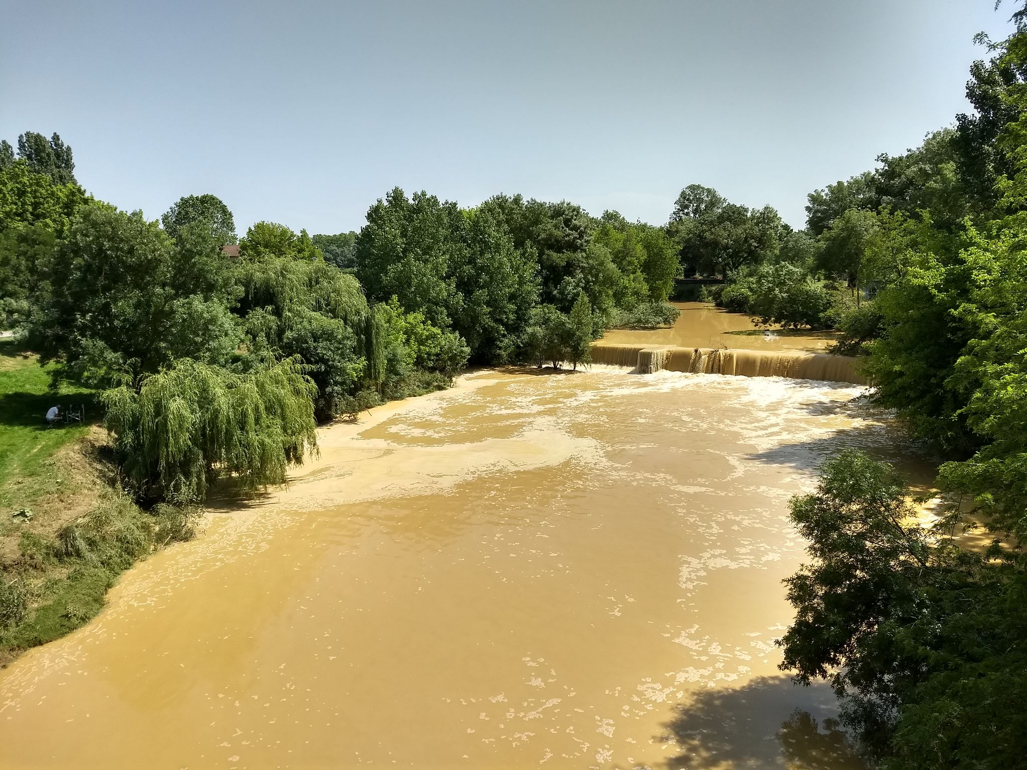 Le Gers à Fleurance, après l'orage.