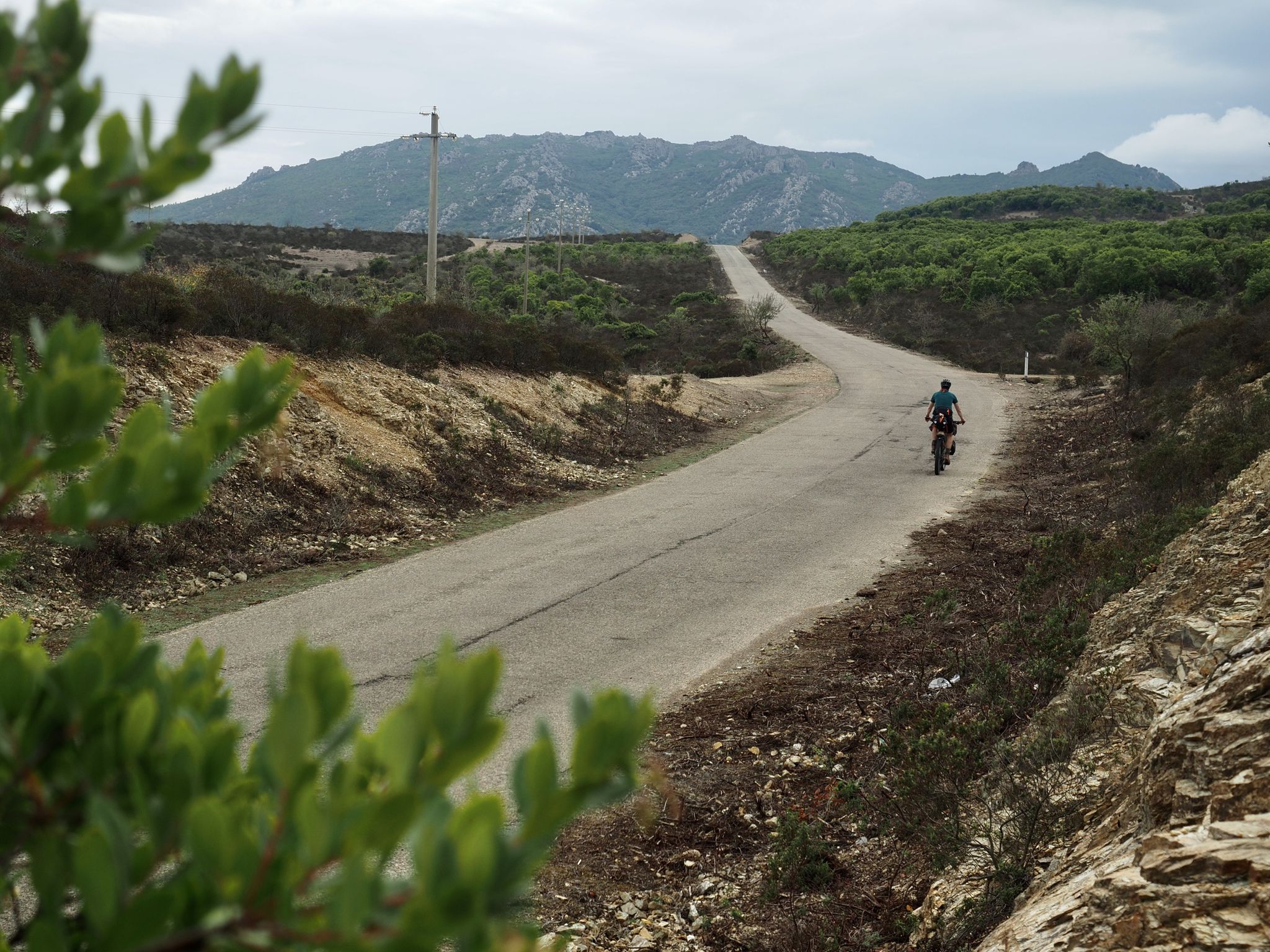 Smooth asphalt climb