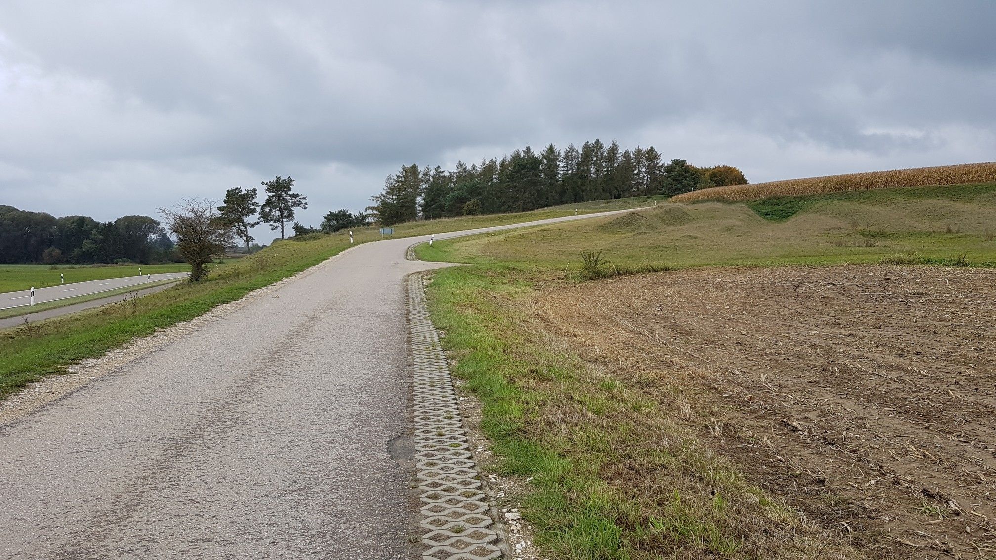 einsame Landstraße 