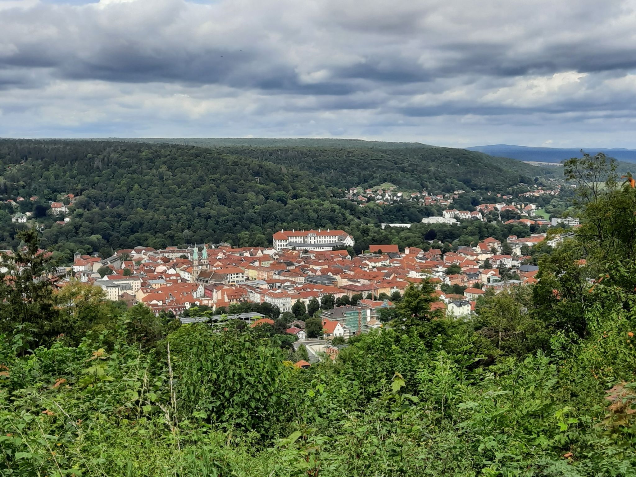 Blick von der Ruine auf Meiningen und das Werratal